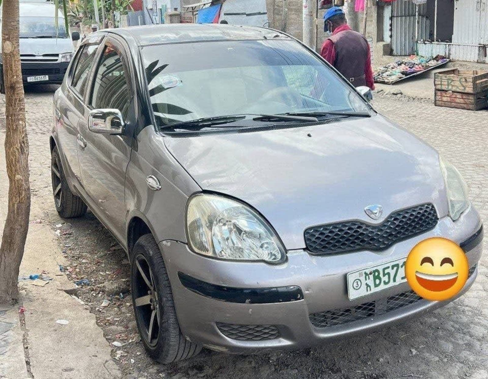 2004 Toyota Vitz — photo 3