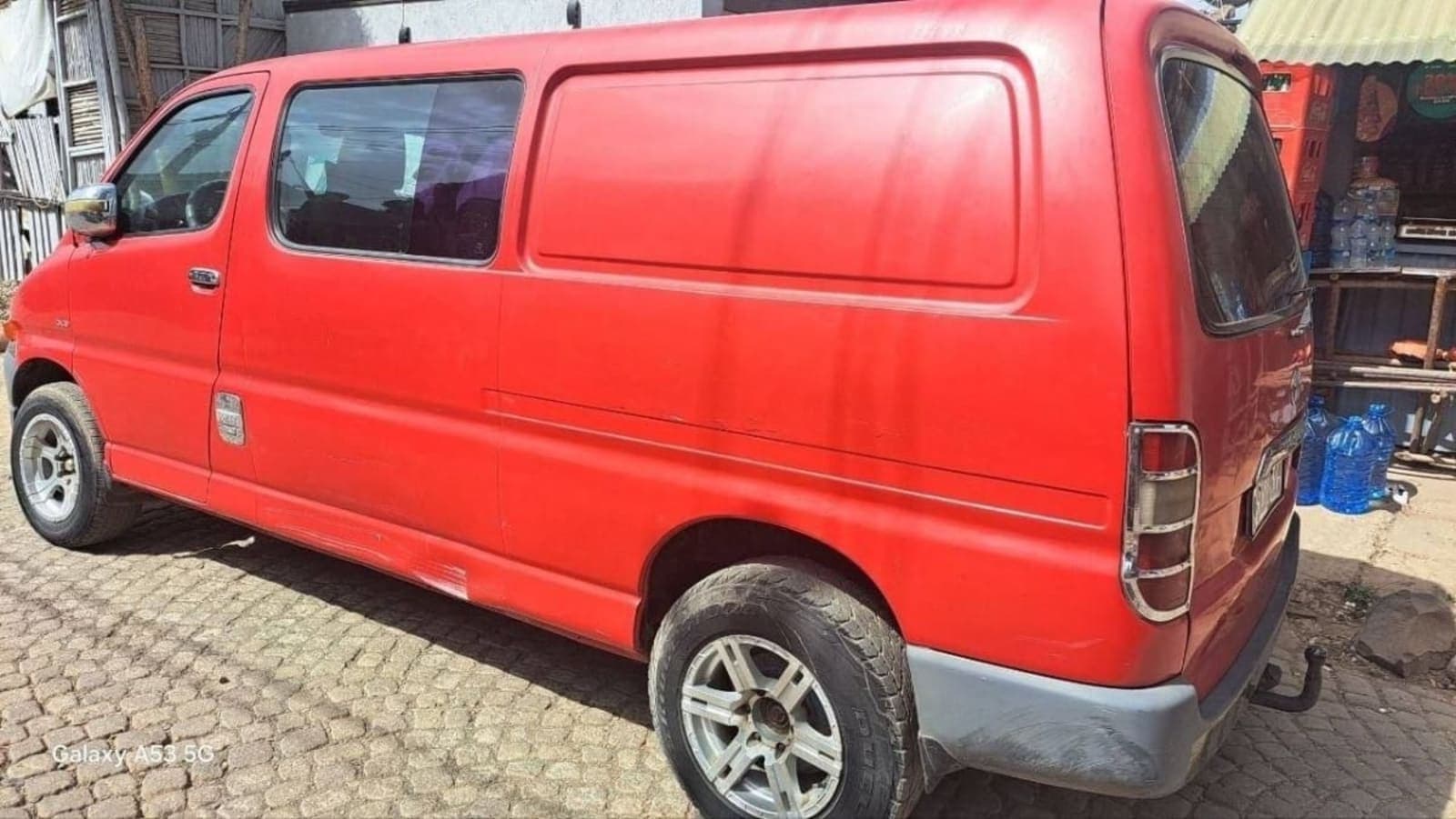 2005 Toyota Dolfin D4-D โ photo 2