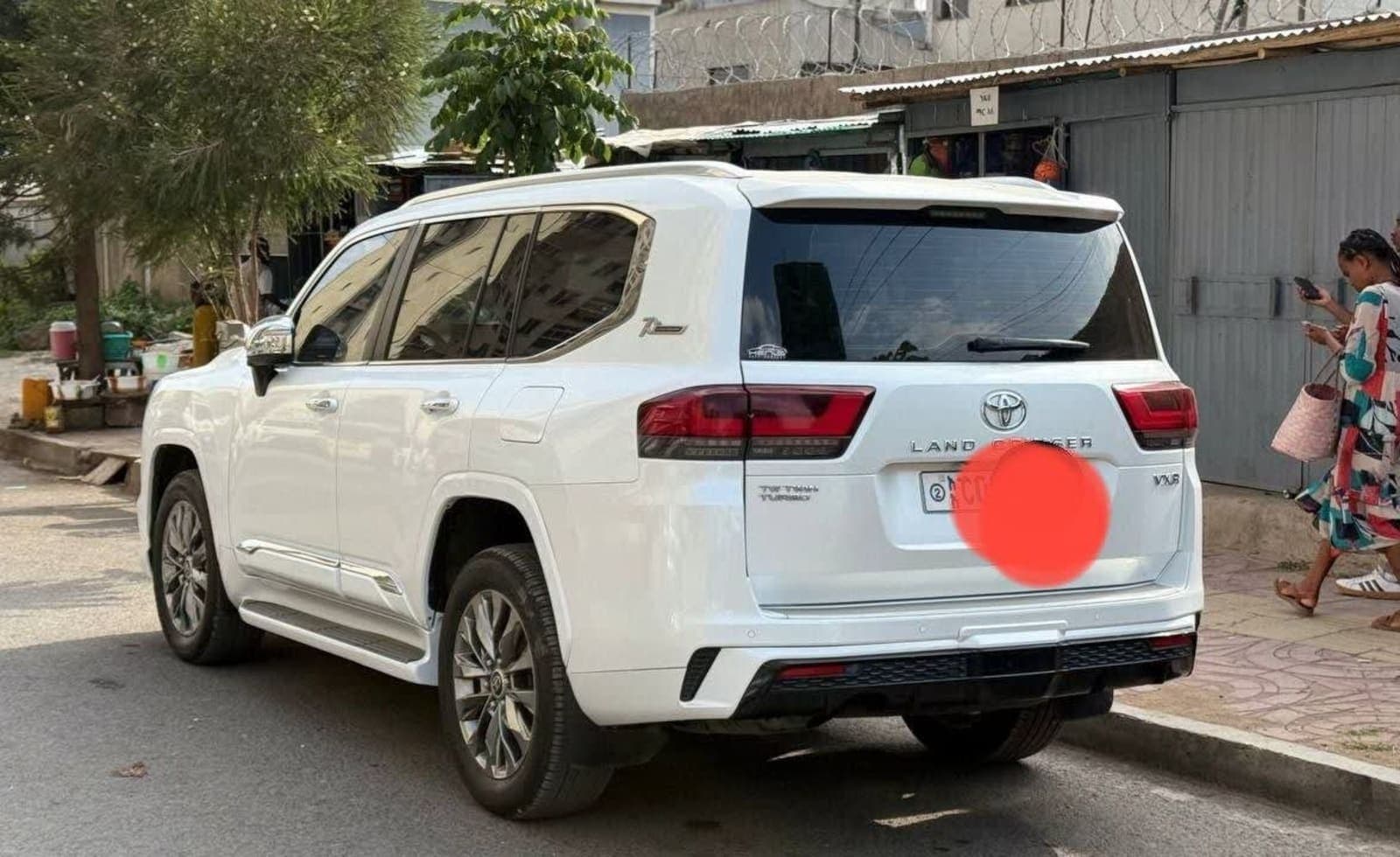 2022 Toyota Land Cruiser VX-R — photo 7