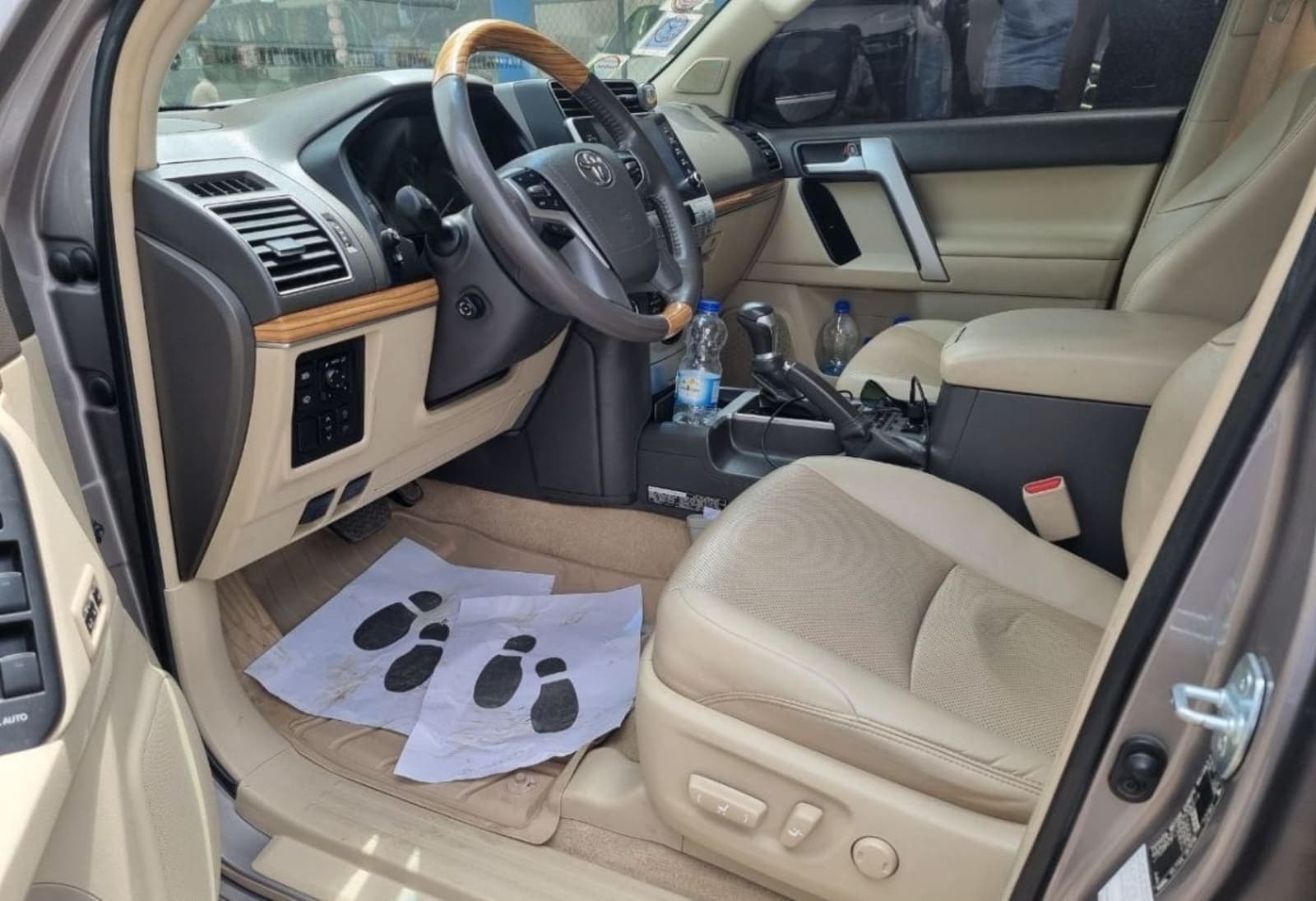 2021 Toyota Land Cruiser Prado — photo 2