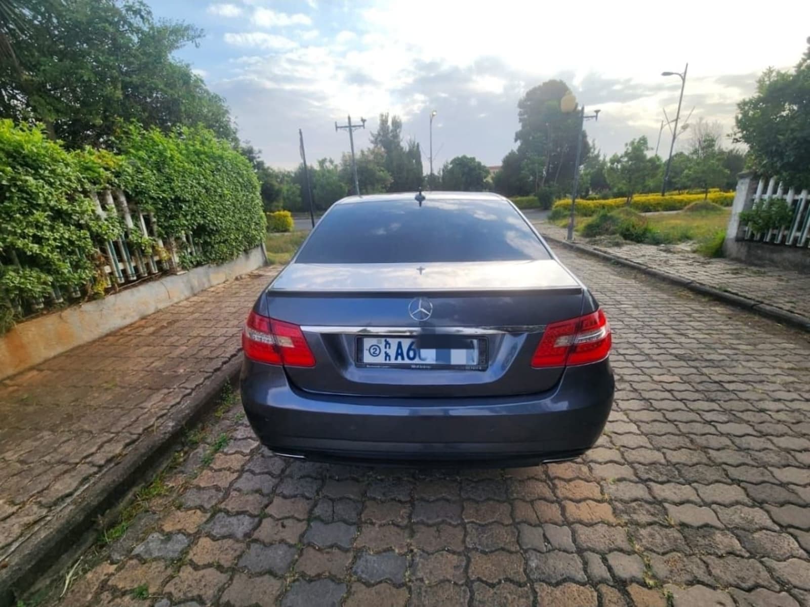 2013 Mercedes-Benz E-Class E200