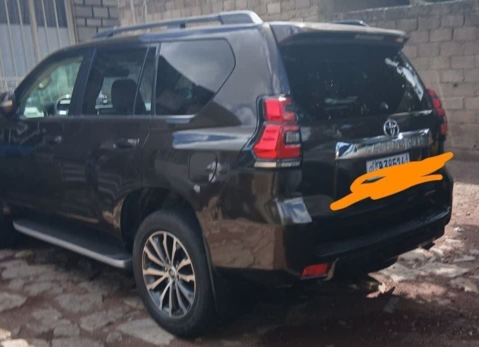 2019 Toyota Landcruiser Prado — photo 3