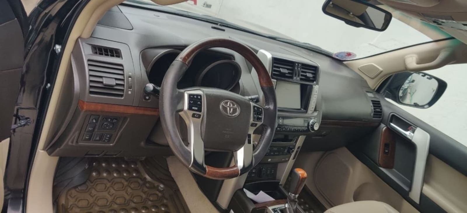 2013 Toyota Land Cruiser Prado — photo 3