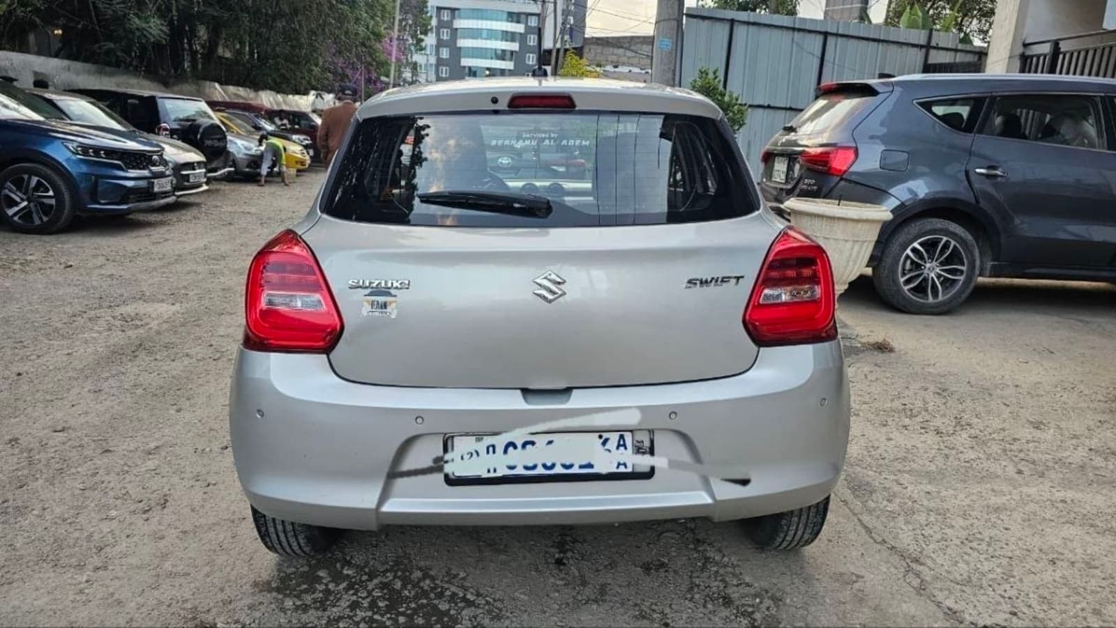2021 Suzuki Swift — photo 2