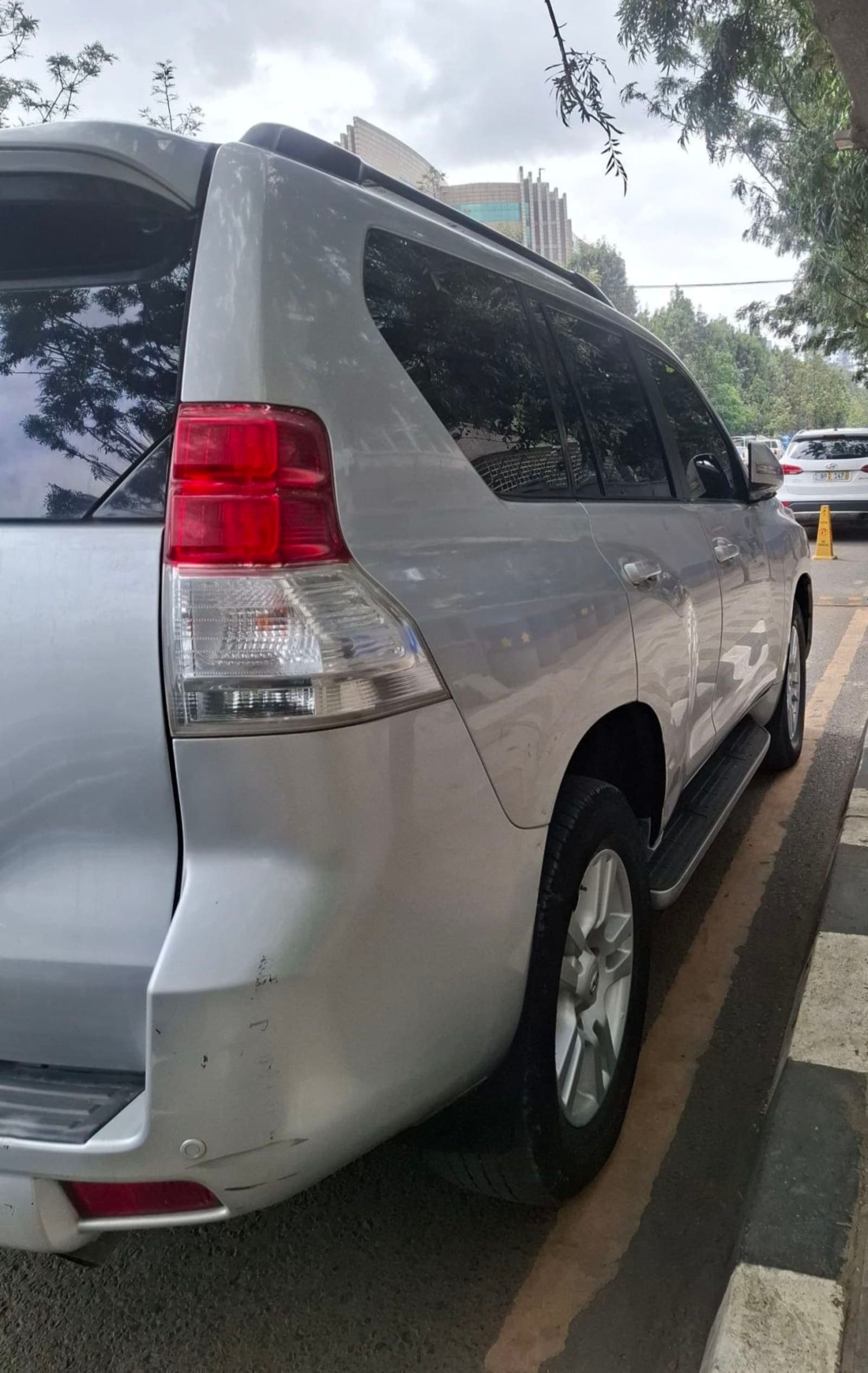 2012 Toyota Landcruiser Prado — photo 7