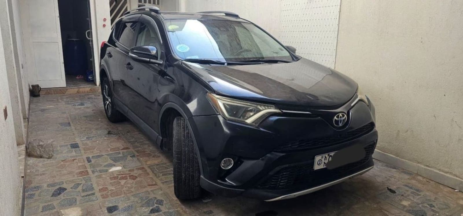 2018 Toyota RAV4 — photo 6