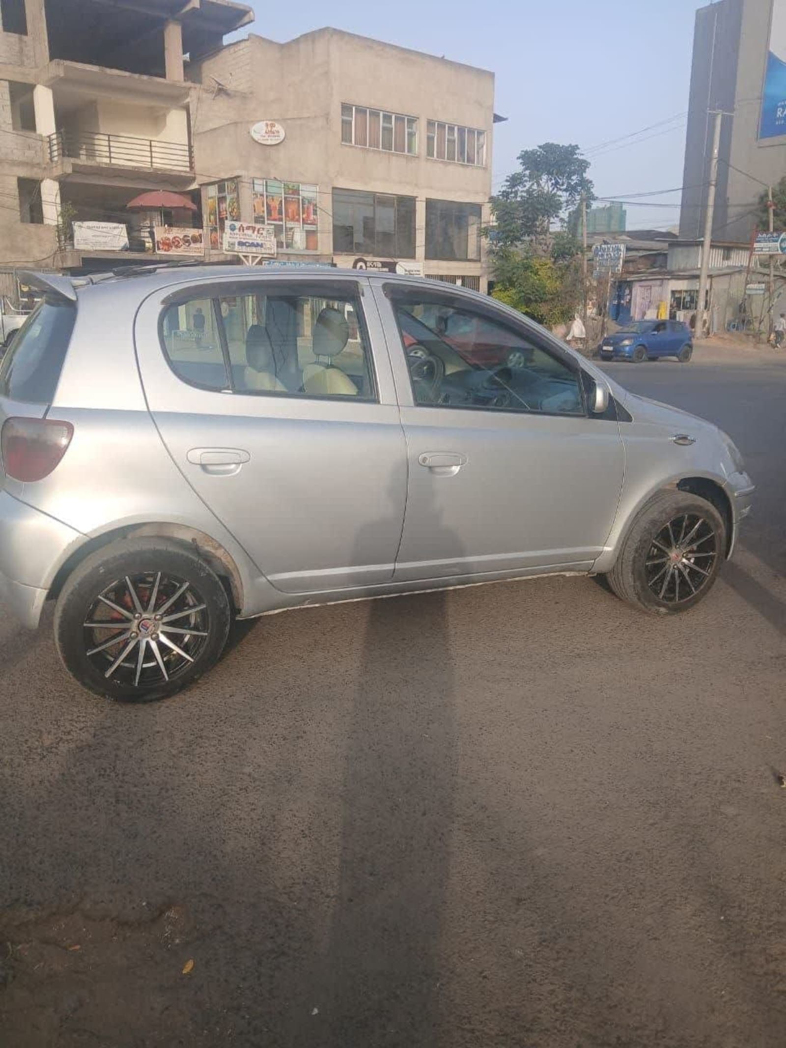 2001 Toyota Vitz