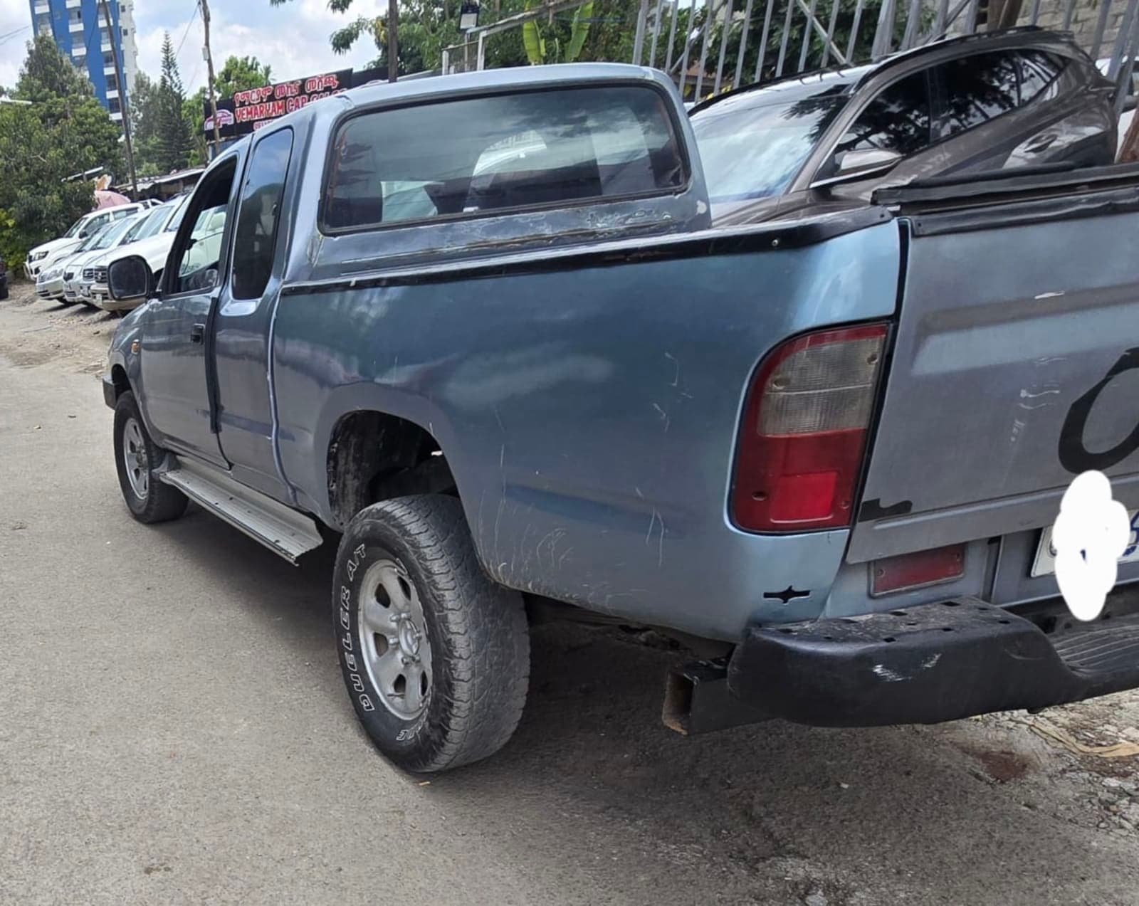 2004 Toyota Hilux harde body — photo 5