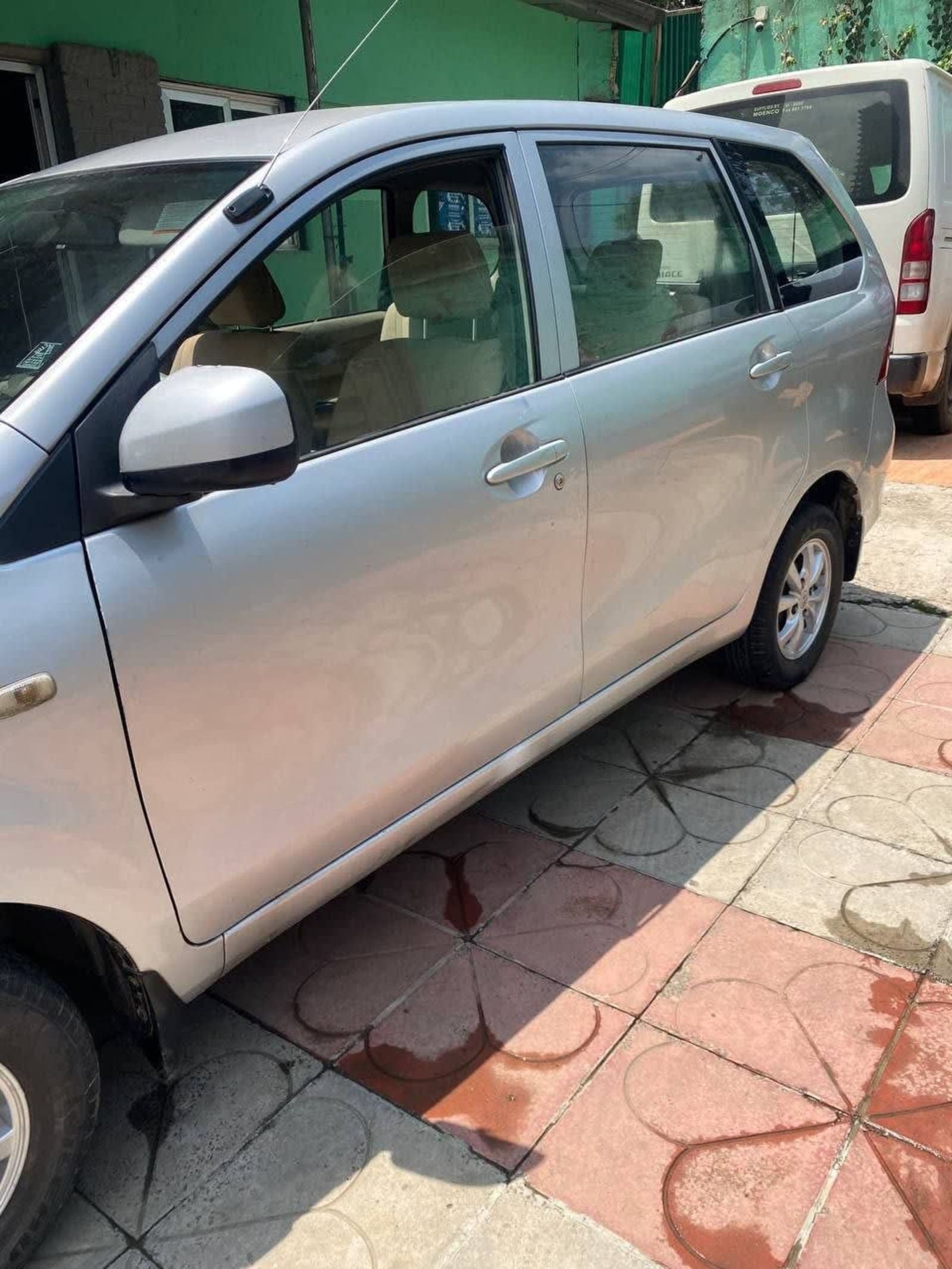 2015 Toyota avanza — photo 5
