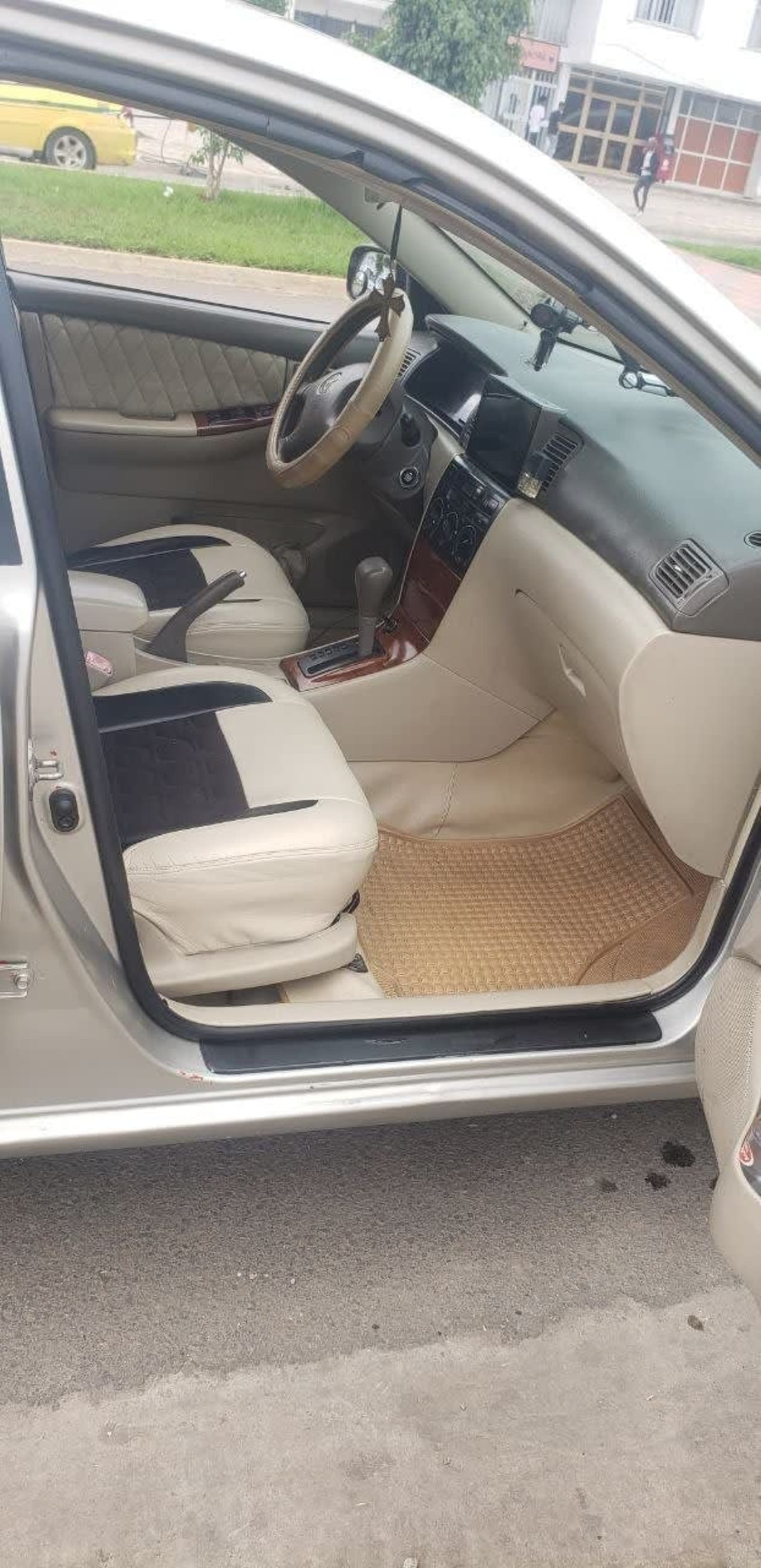 2007 Toyota Corolla — photo 2