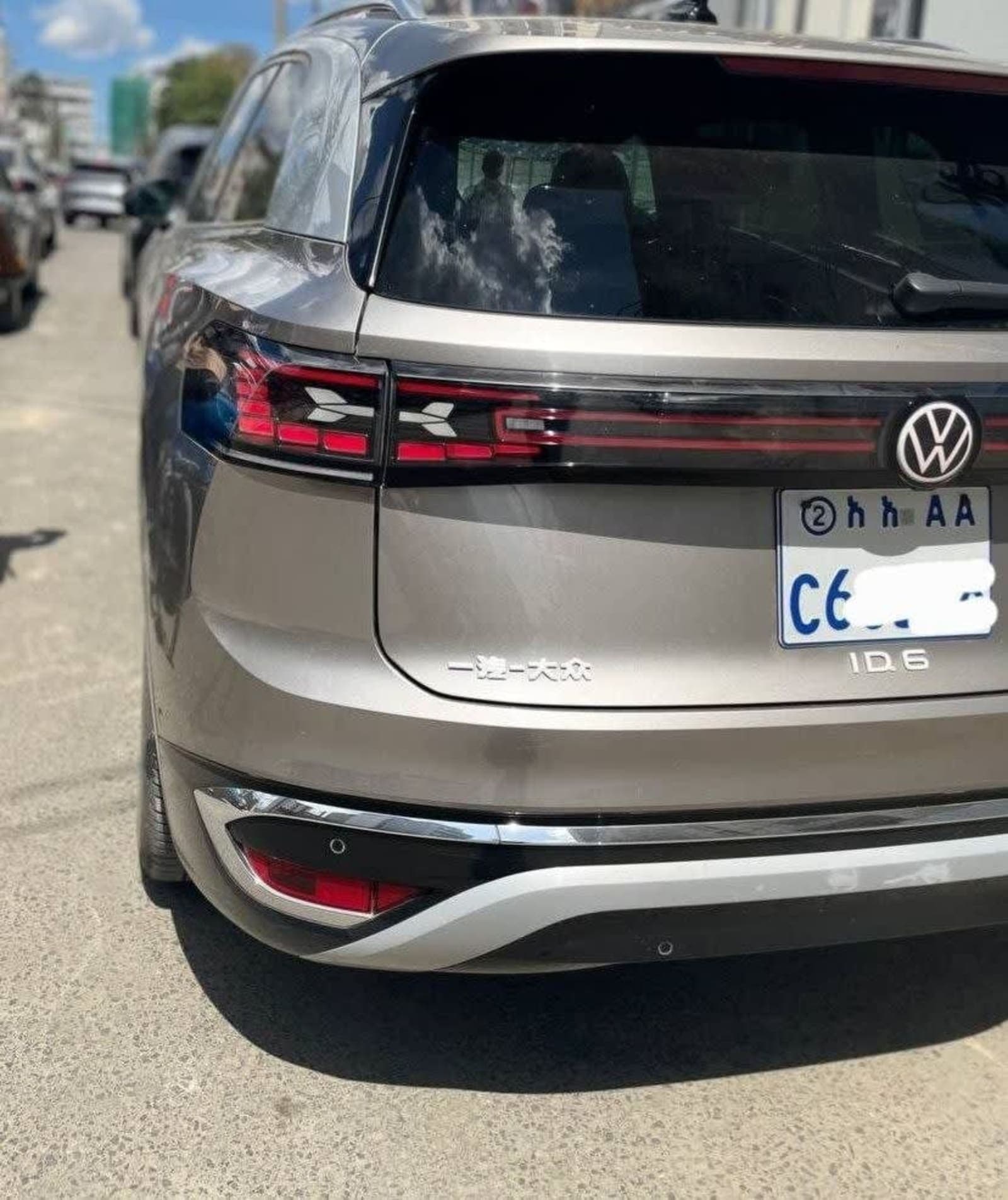2024 Volkswagen ID.6 Crozz Pro — photo 6