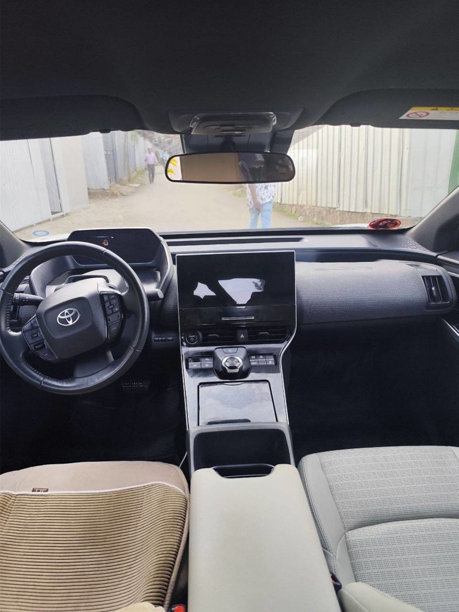 2023 Toyota BZ4X EV — photo 5