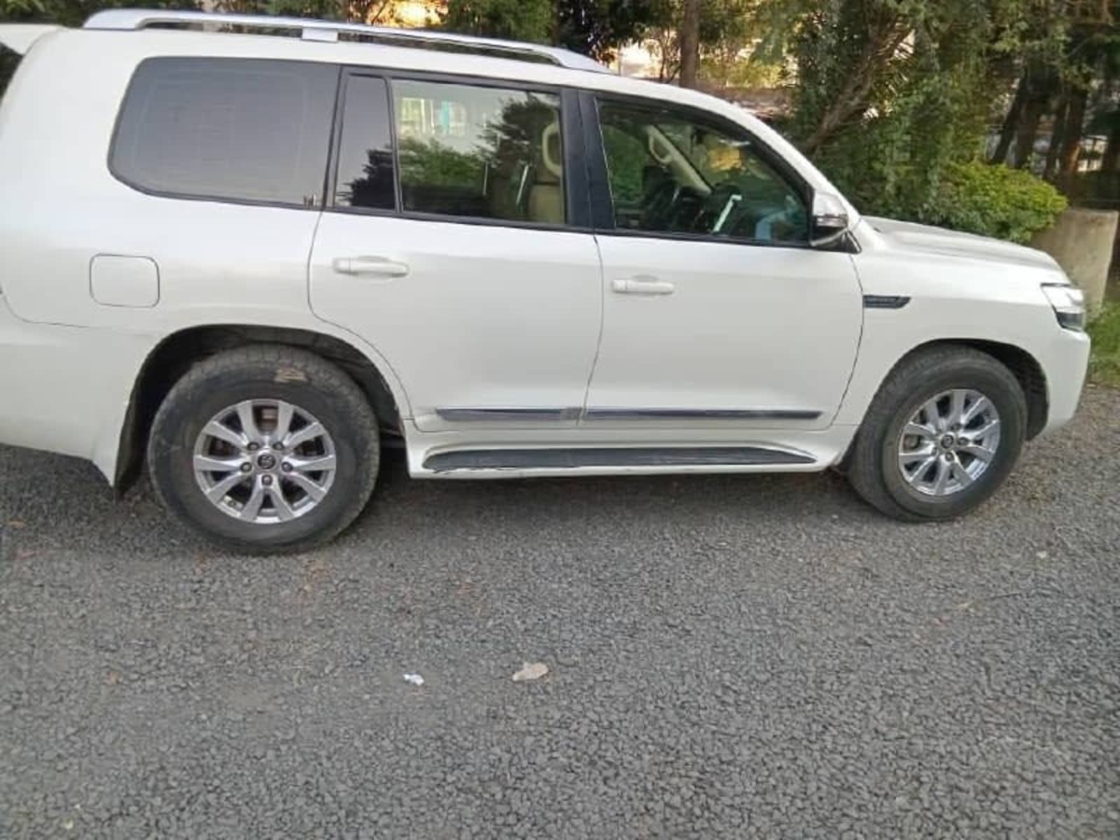 2019 Toyota Landcruiser V8 — photo 2