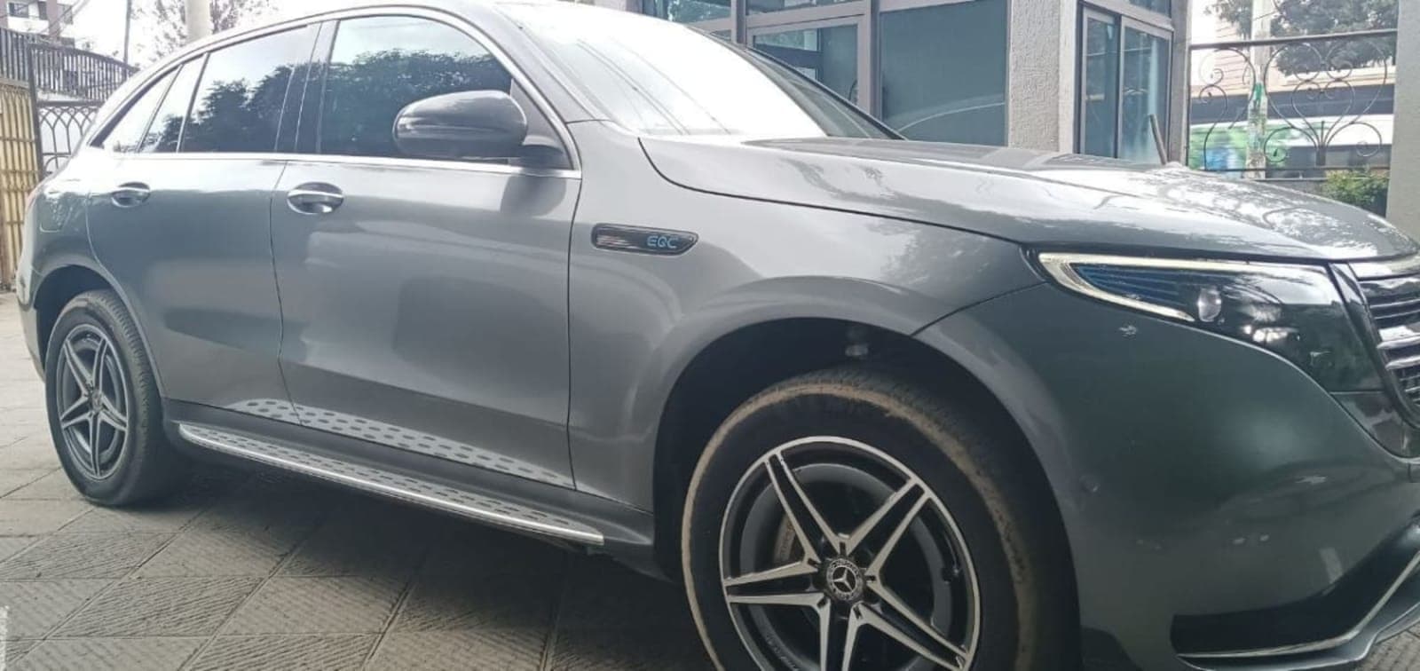 2021 Mercedes-Benz EQC 400 4Matic — photo 7