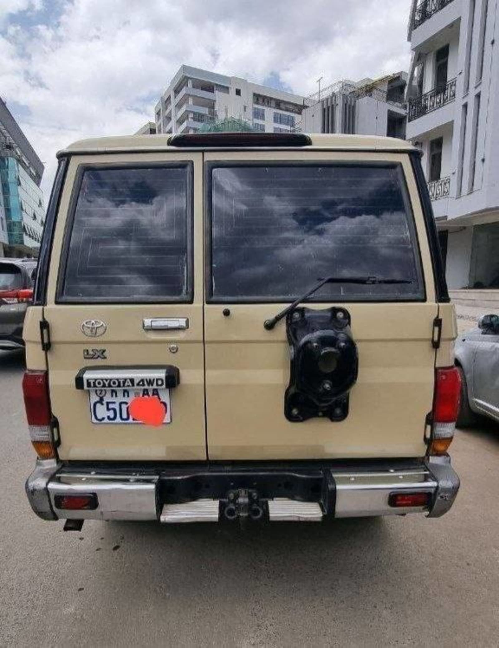 2013 Toyota LandCruiser Mark II