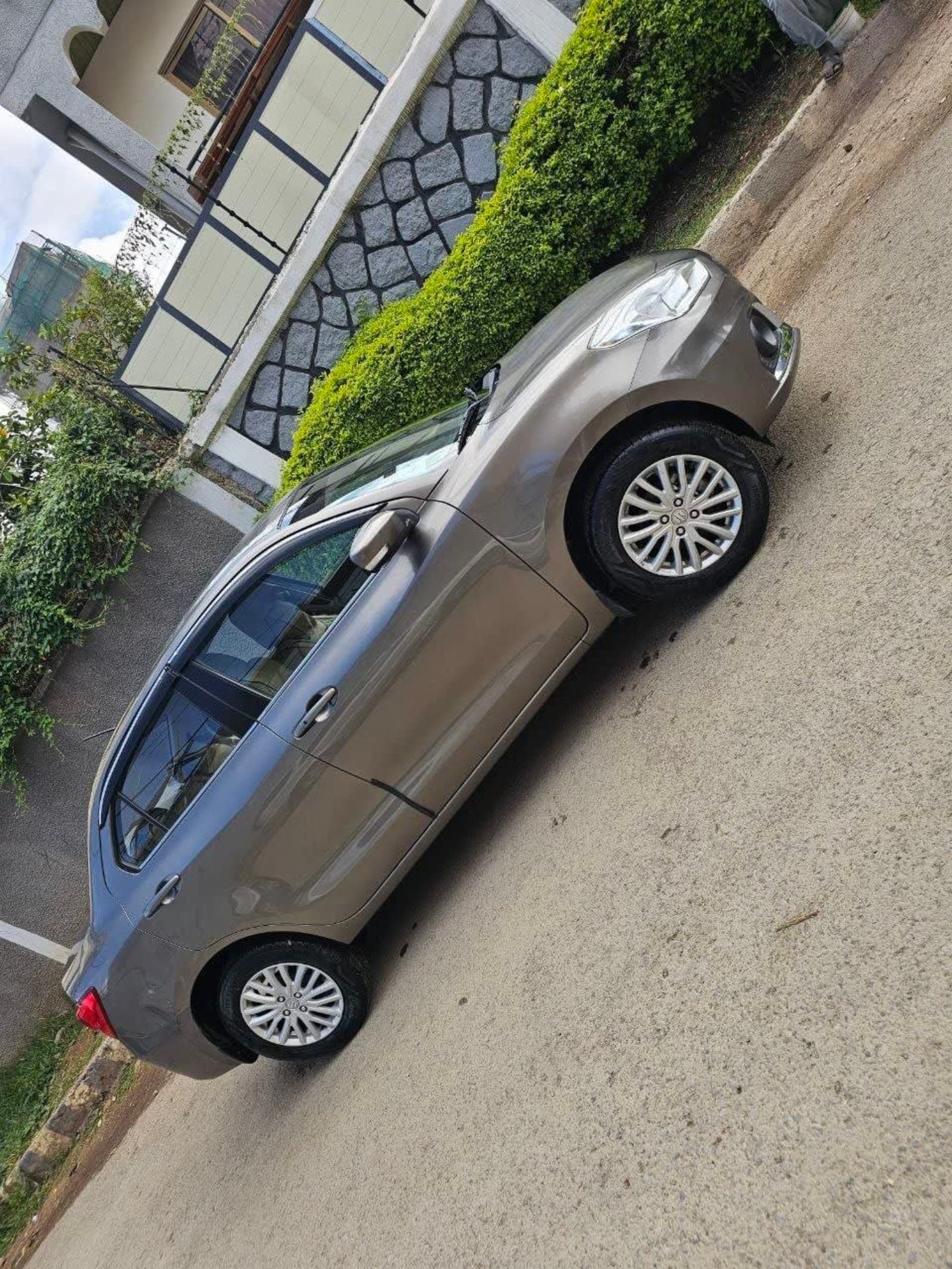 2022 Suzuki Dzire — photo 7
