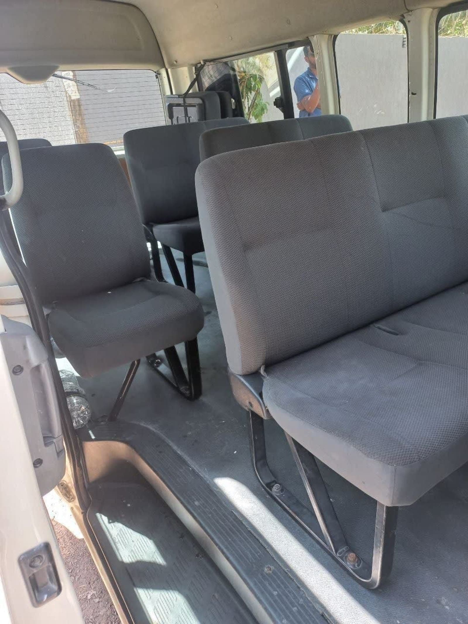 2012 Toyota highroof — photo 3