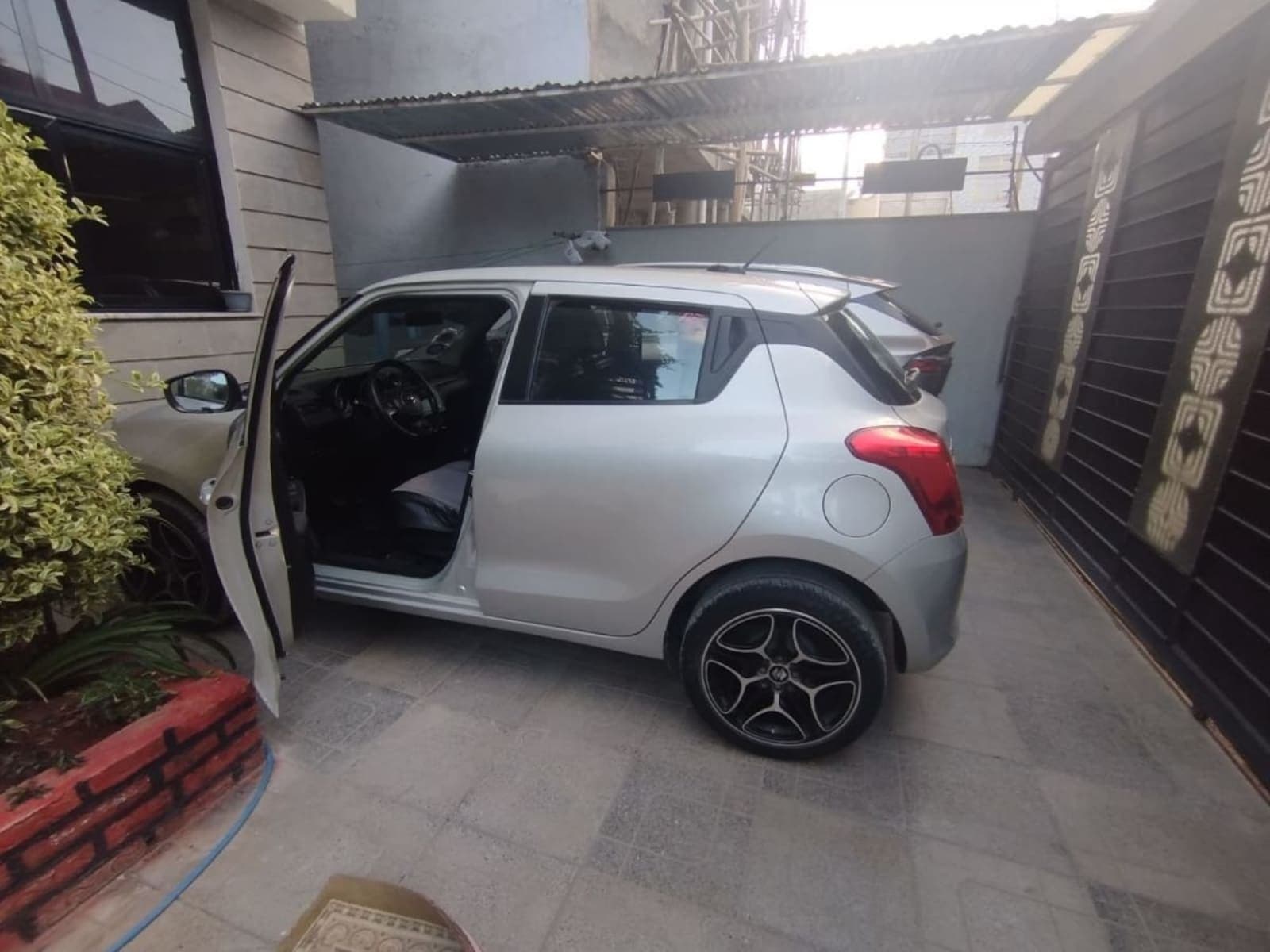 2022 Suzuki Swift — photo 4