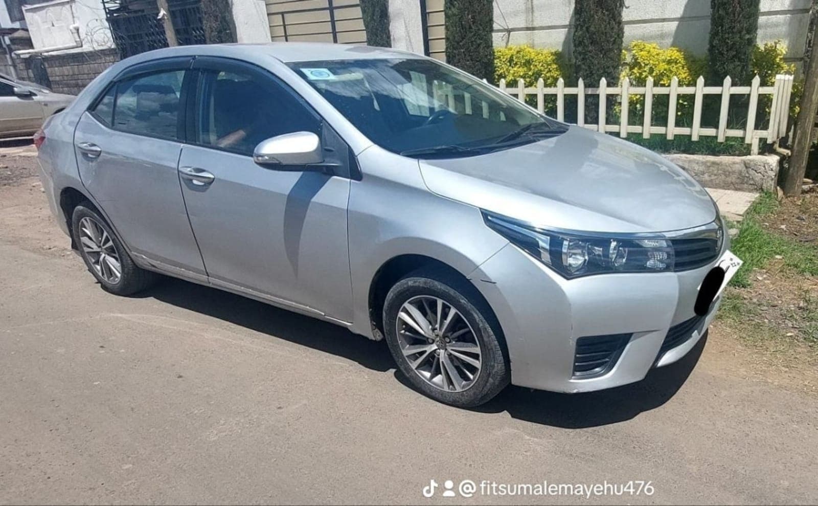 2015 Toyota Corolla — photo 4