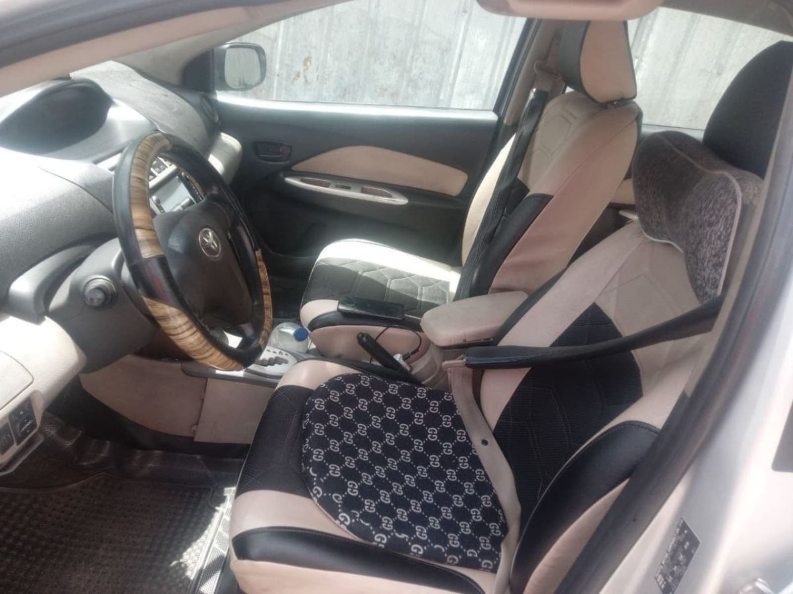 2008 Toyota Yaris Belta — photo 5