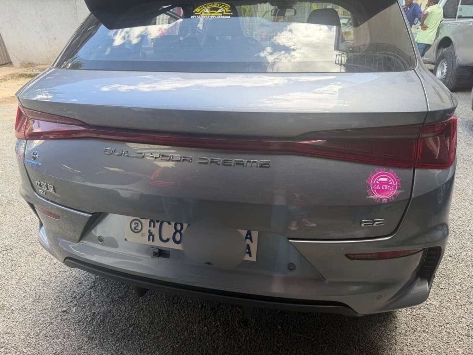 2025 BYD E2 — photo 3