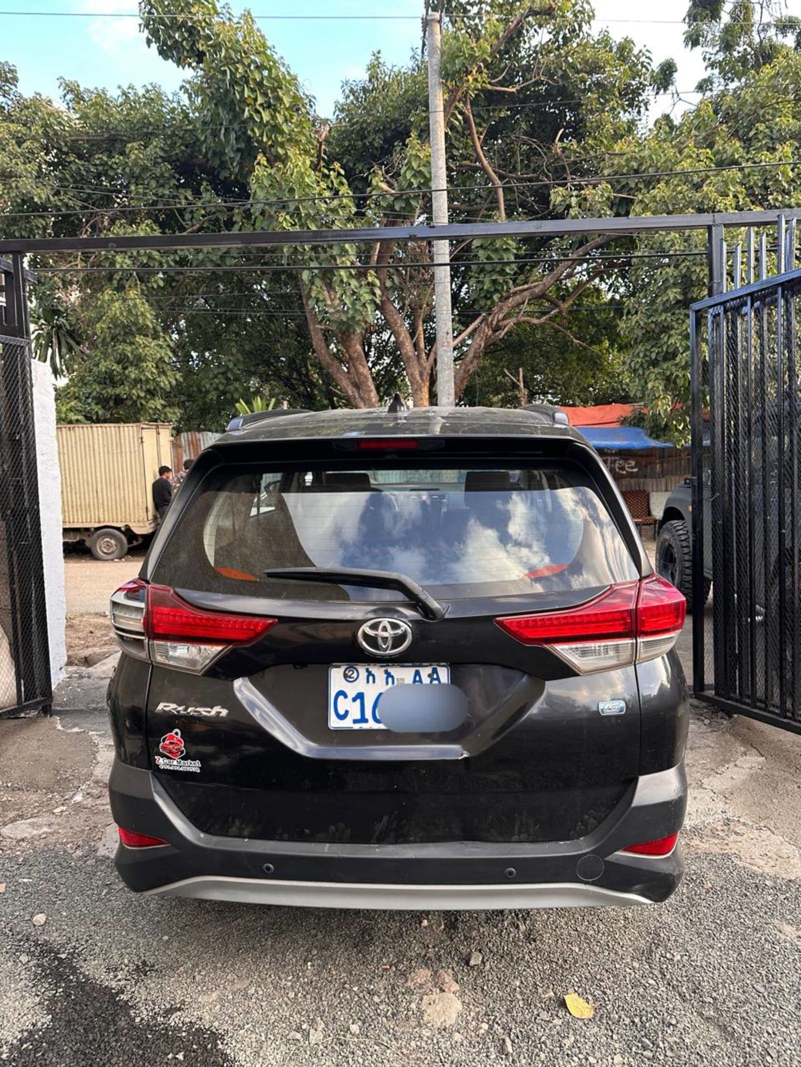 2021 Toyota Rush — photo 4