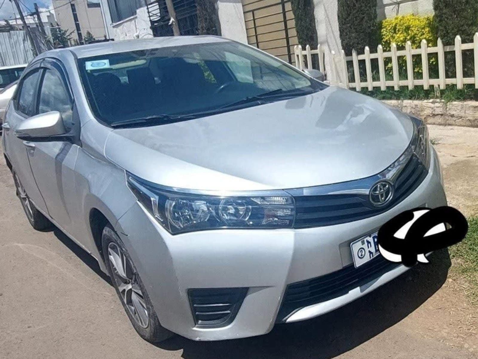 2015 Toyota Corolla Executive — photo 5