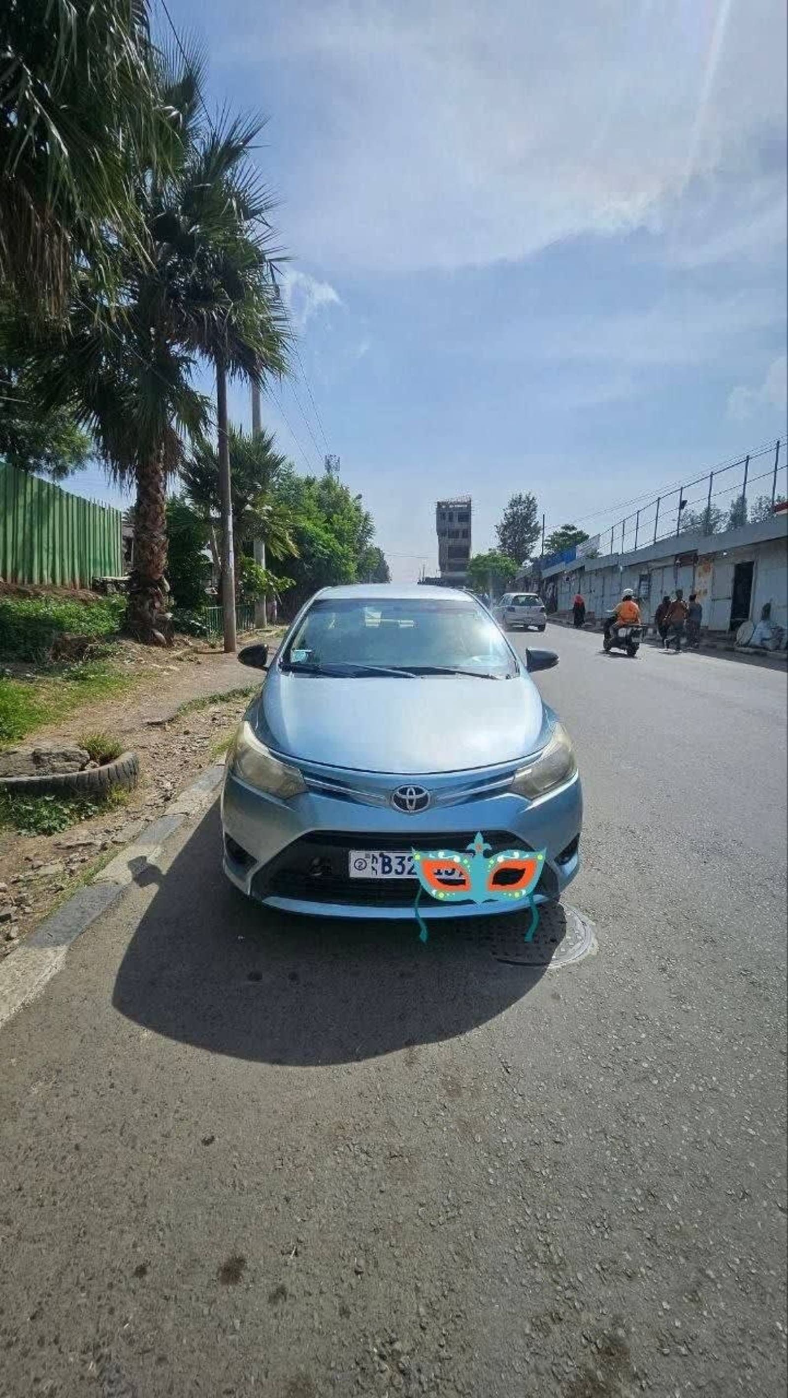 2014 Toyota Yaris Sedan — photo 2