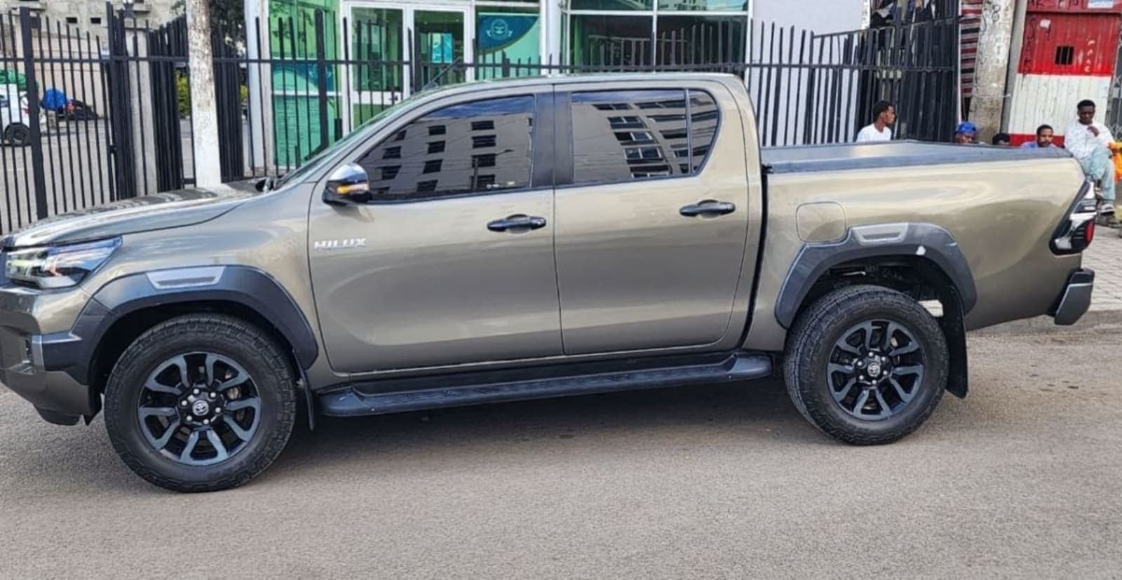 2021 Toyota Hilux Invincible Double Cab — photo 4