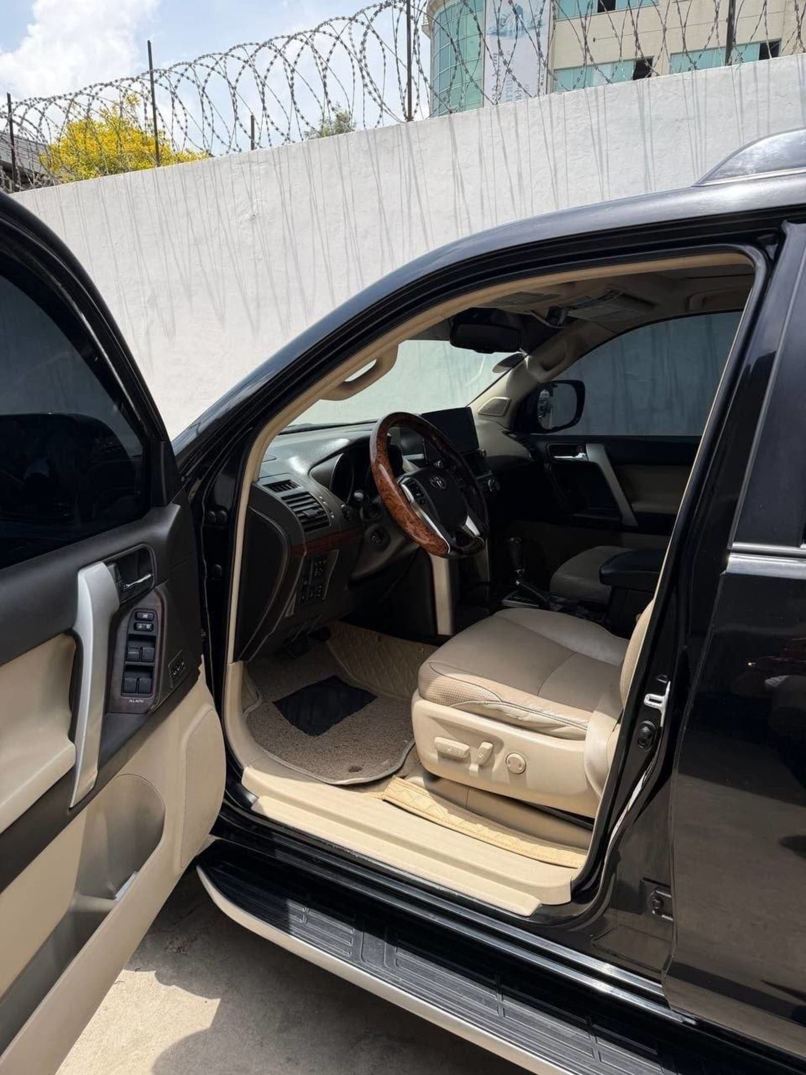 2014 Toyota Landcruiser Prado — photo 3