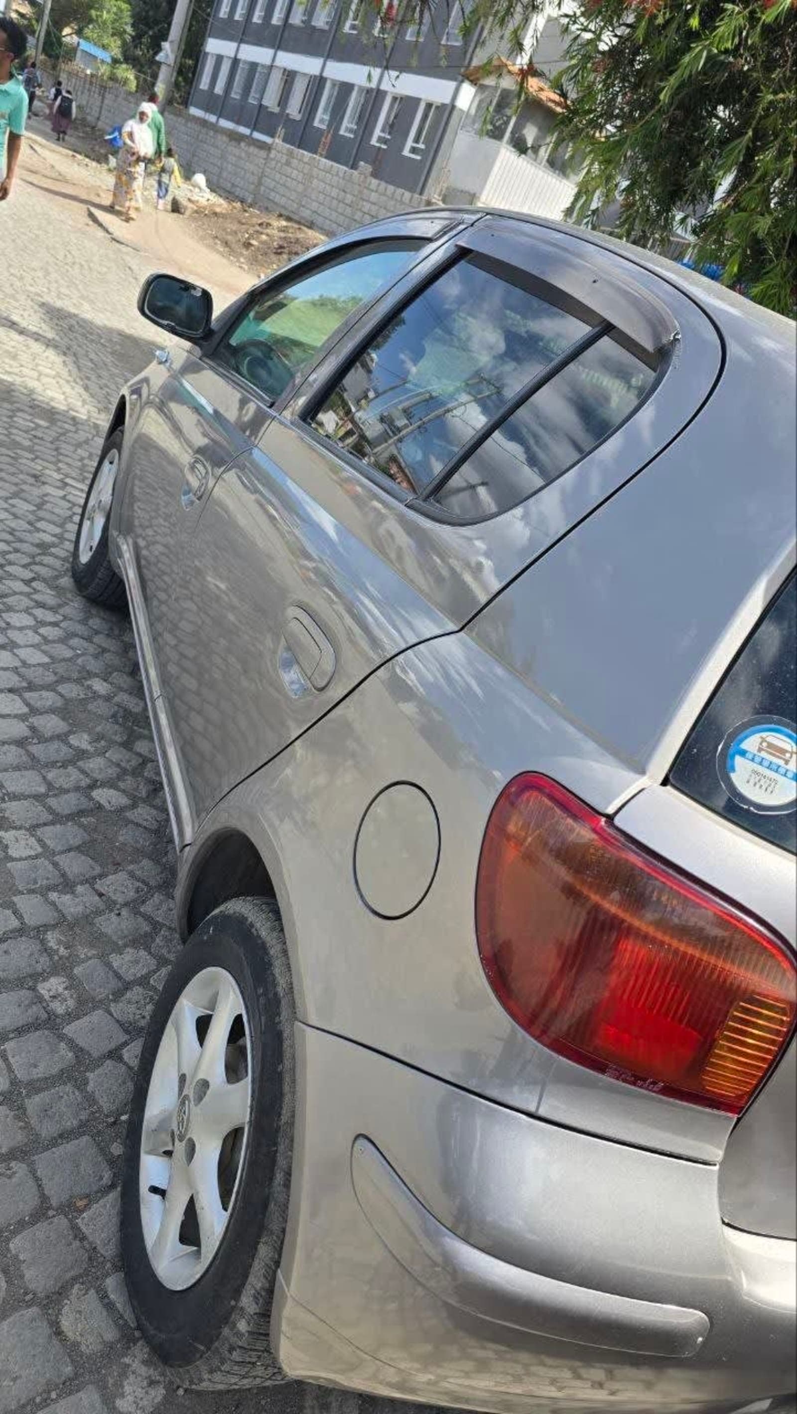 2003 TOYOTA Vitz — photo 4