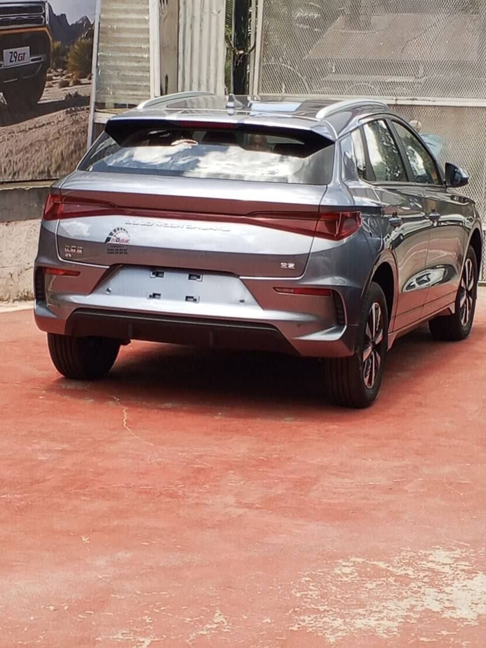 2025 BYD E2 — photo 3