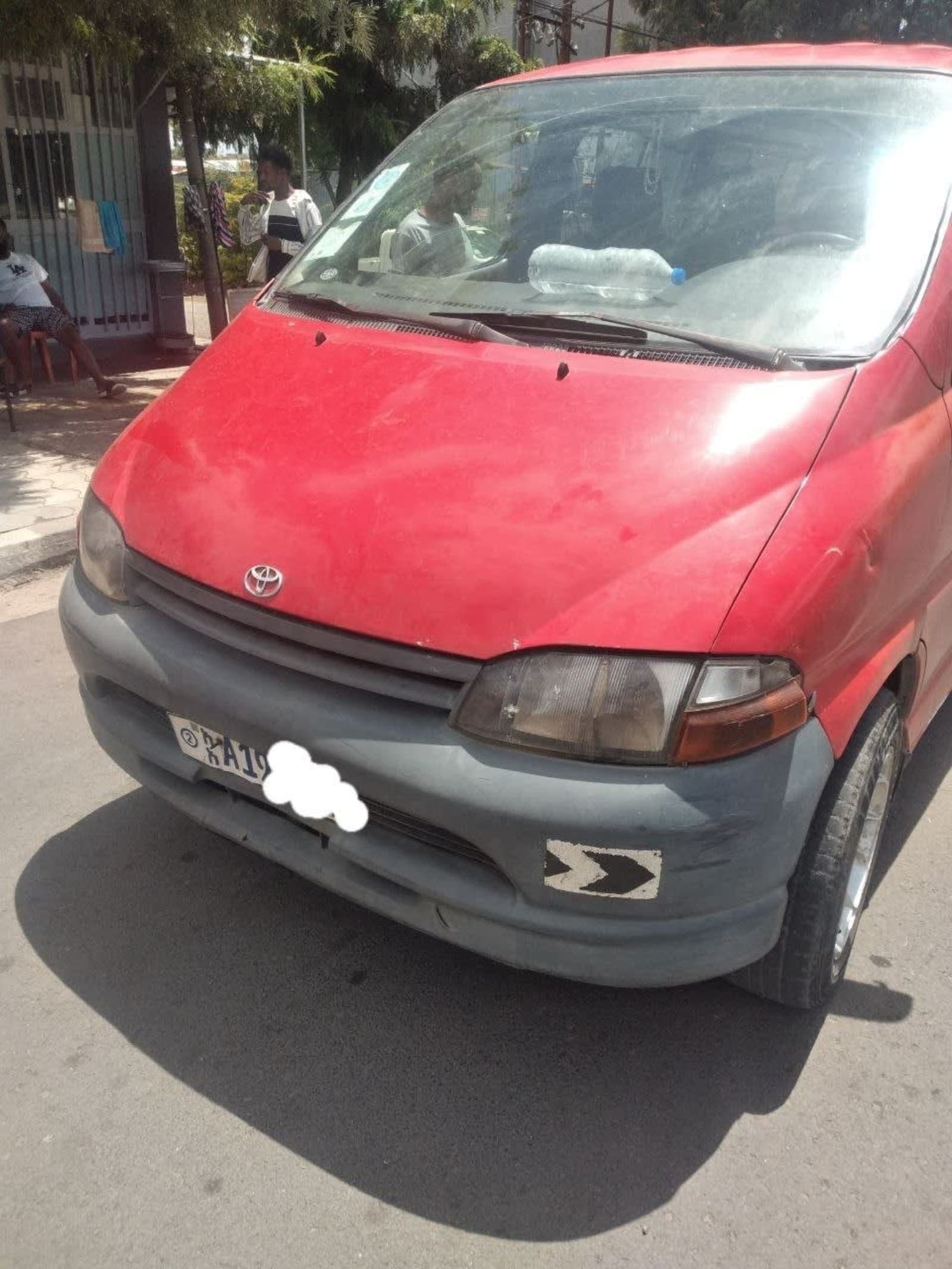 2001 TOYOTA Hiace — photo 6