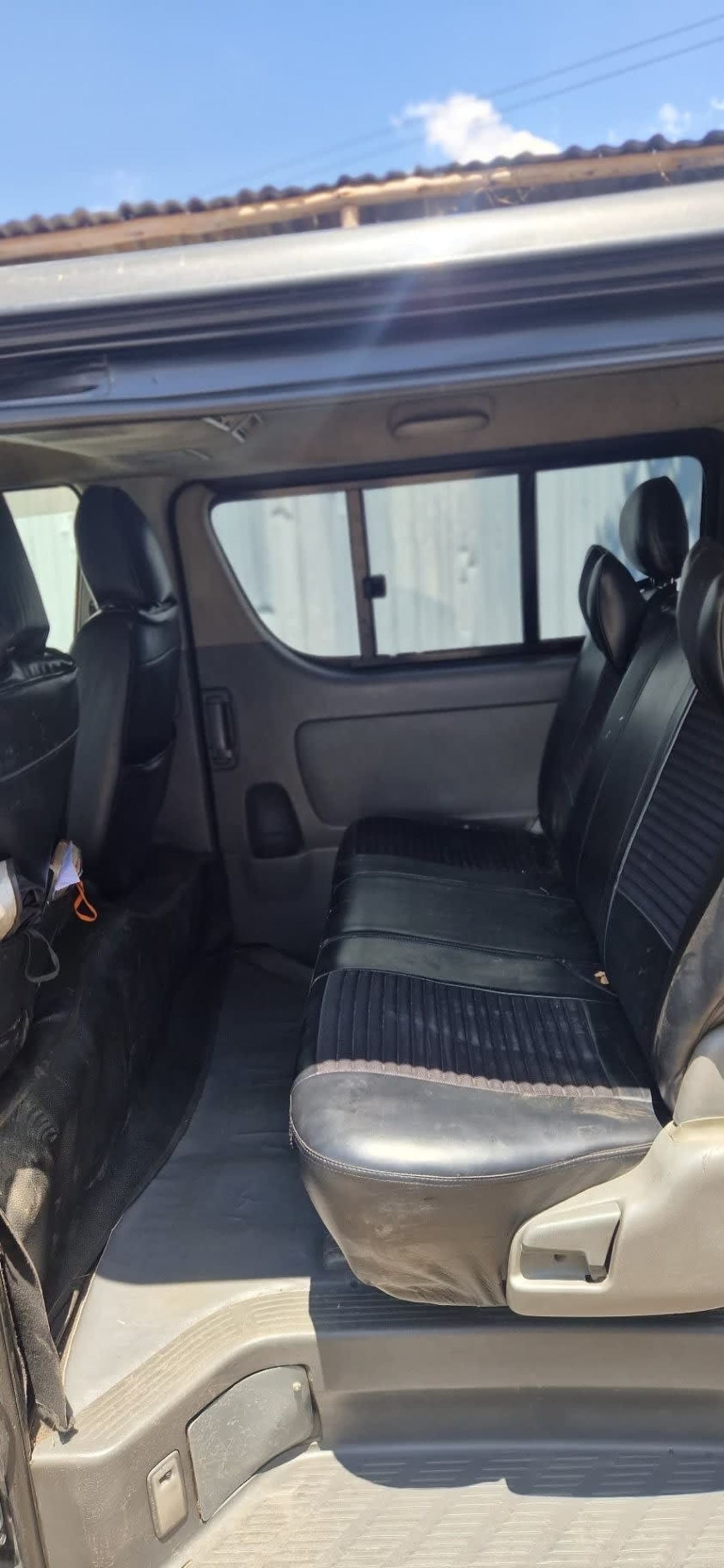2008 Toyota Haice — photo 4