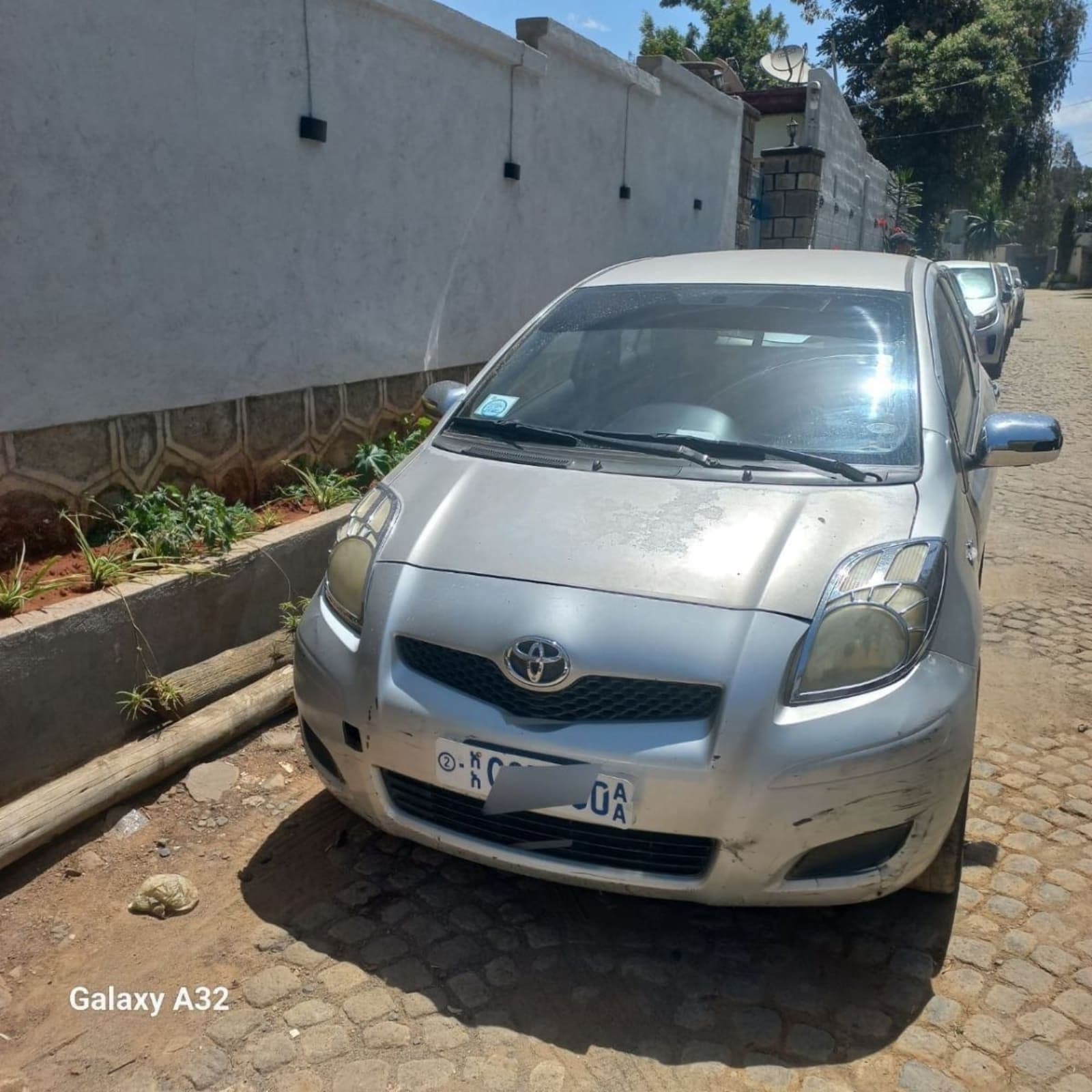 2009 Toyota Yaris Compact — photo 4