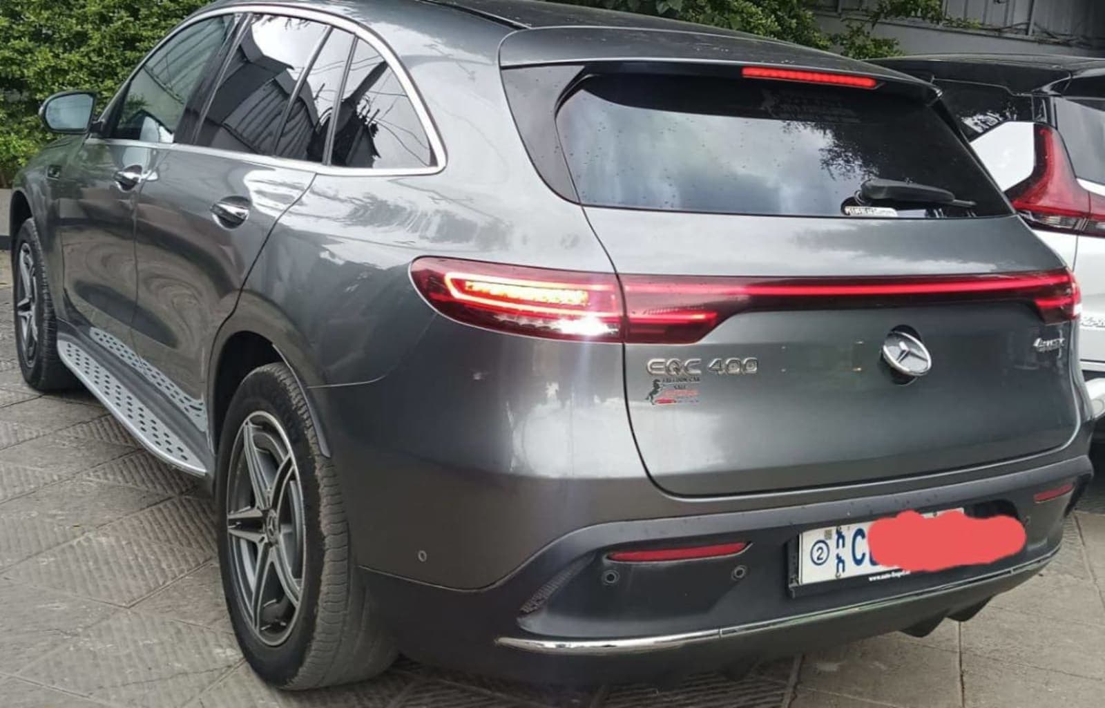 2021 MERCEDES-BENZ EQC 400 4Matic — photo 4