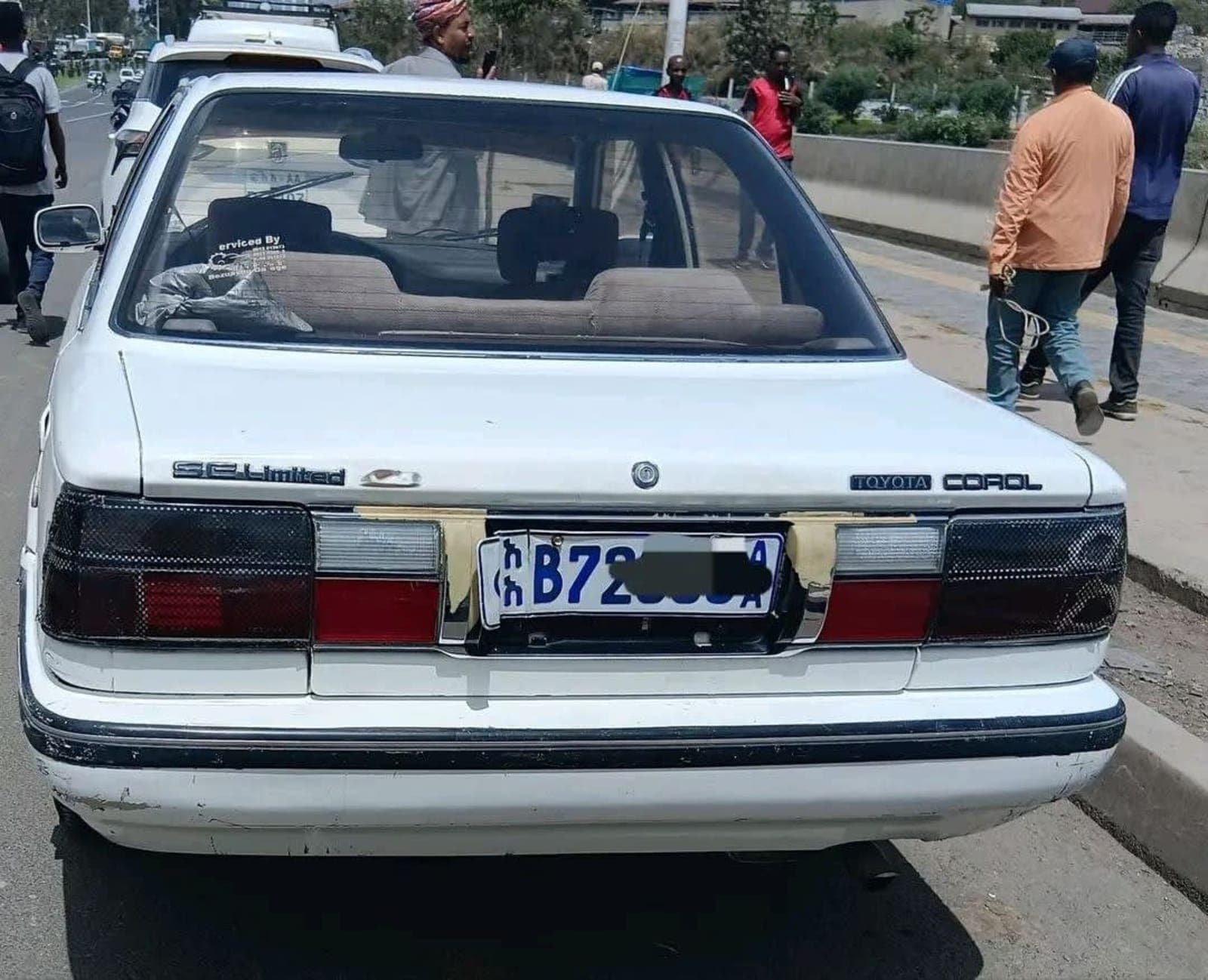 Toyota Corolla Limited โ photo 2