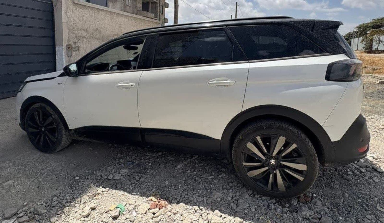 2022 Peugeot 5008 GT line — photo 3