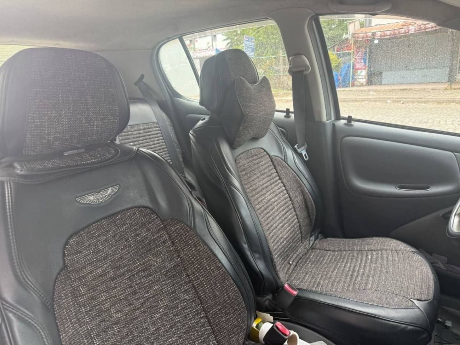 2001 Toyota Vitz — photo 4