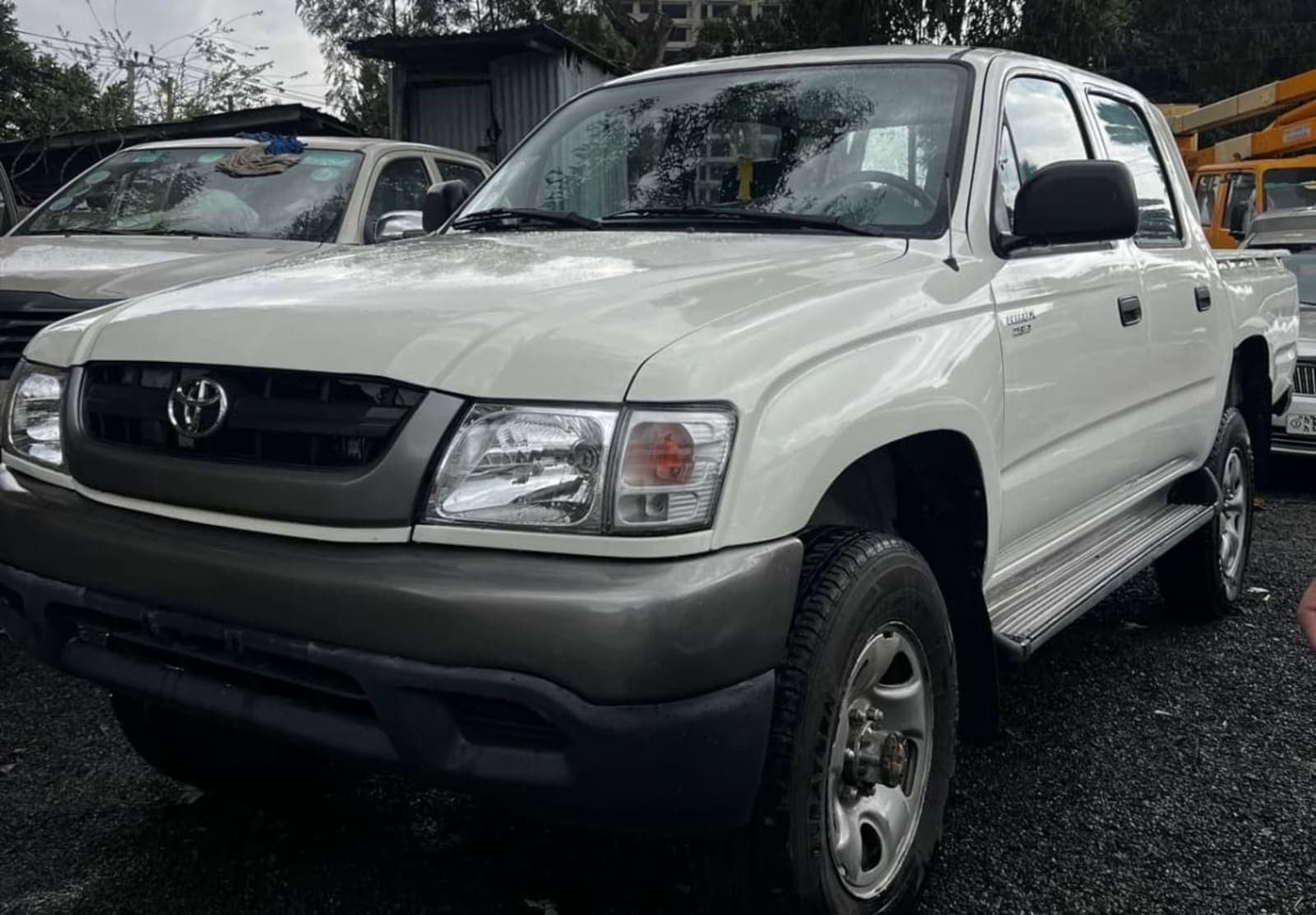 2003 Toyota 3L double gabina