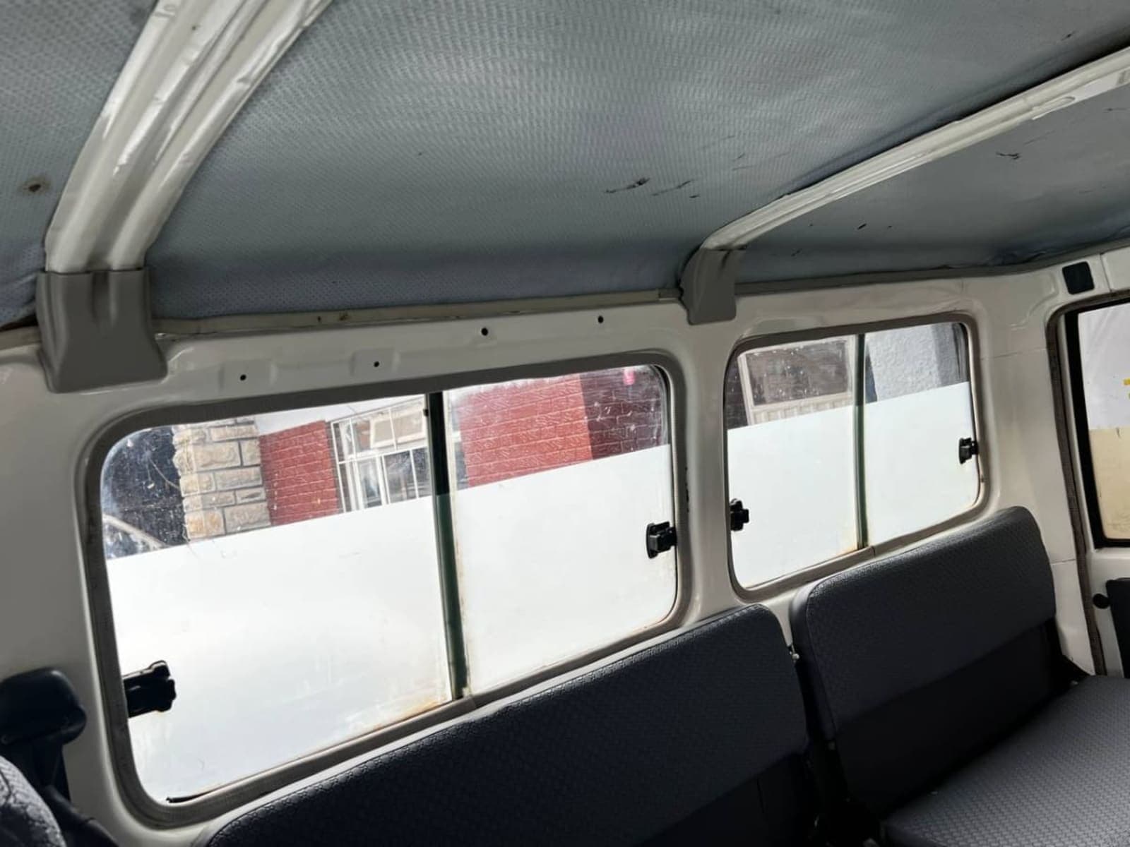2010 TOYOTA LONGBASE — photo 8