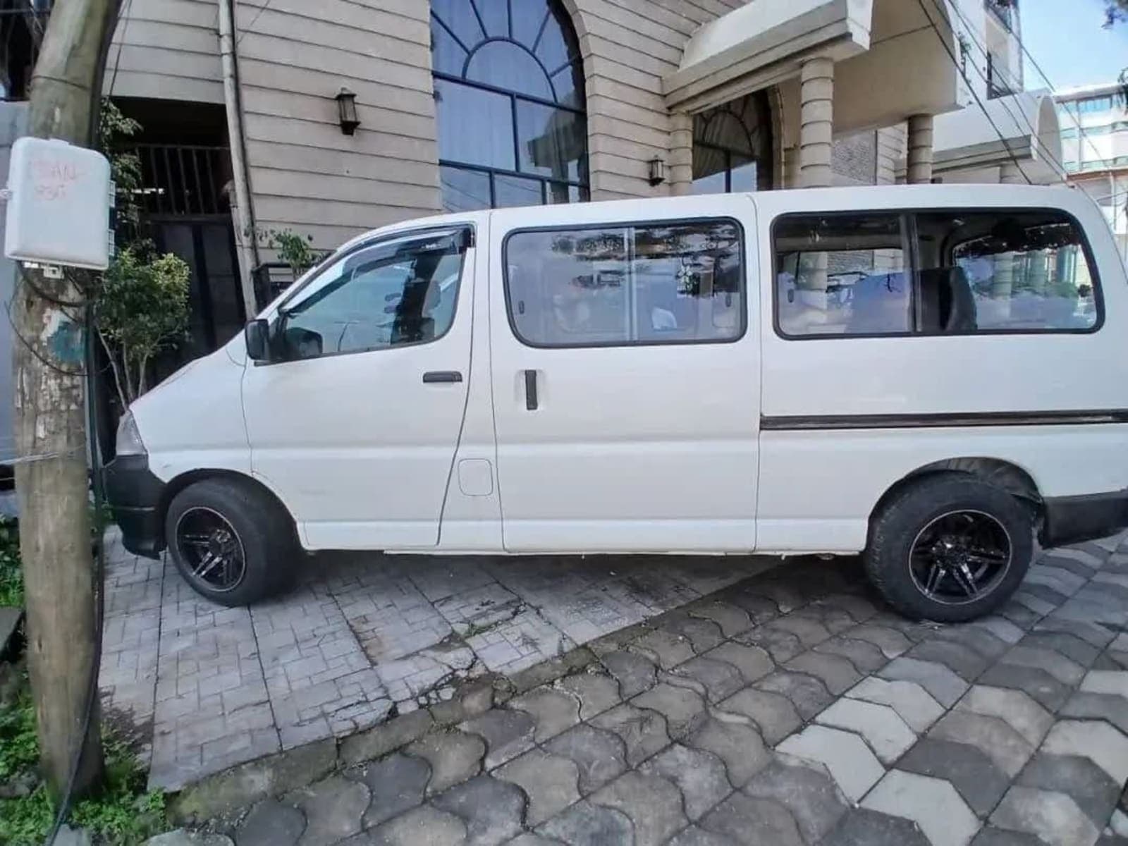 2008 Toyota D4D — photo 2