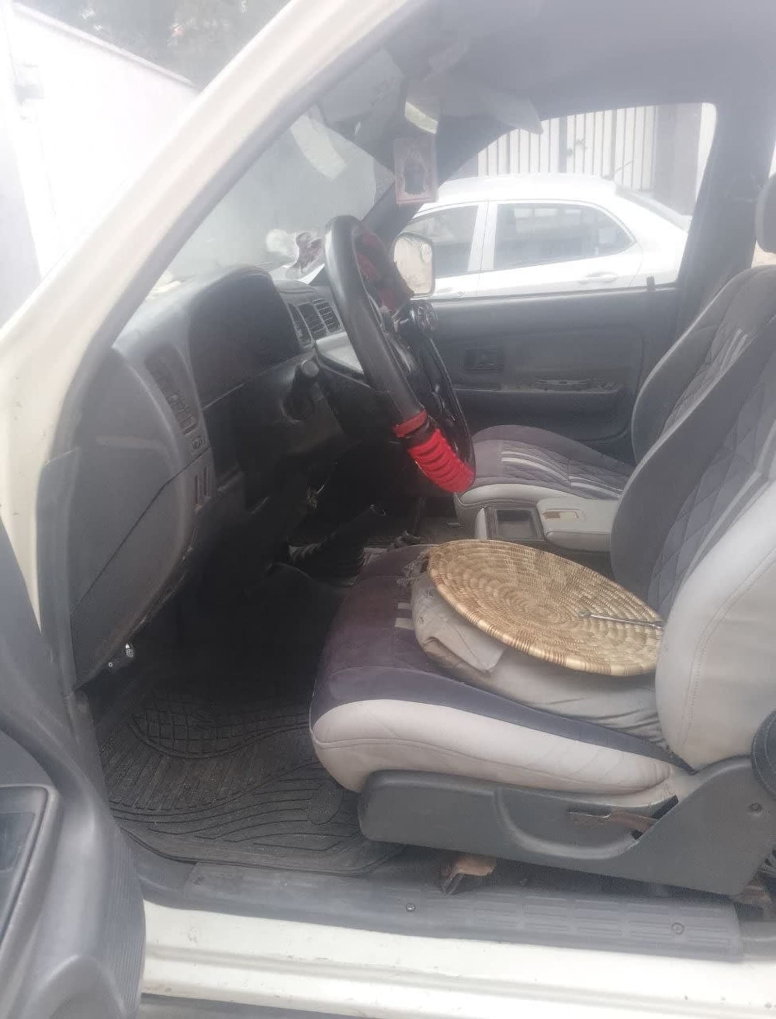 2000 Toyota 3L double cab — photo 6