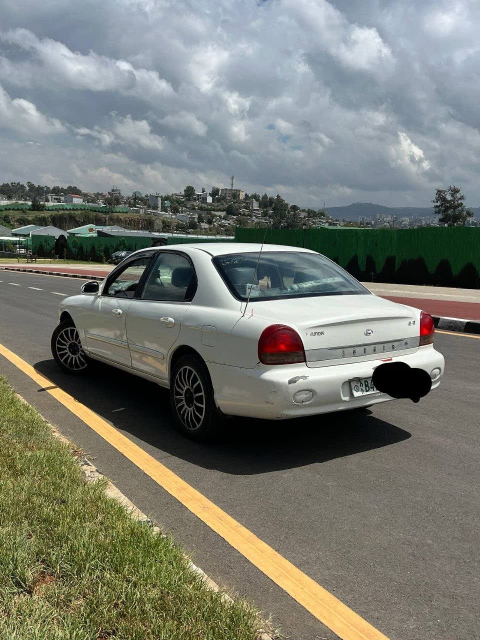 2001 Hyundai Sonata — photo 4