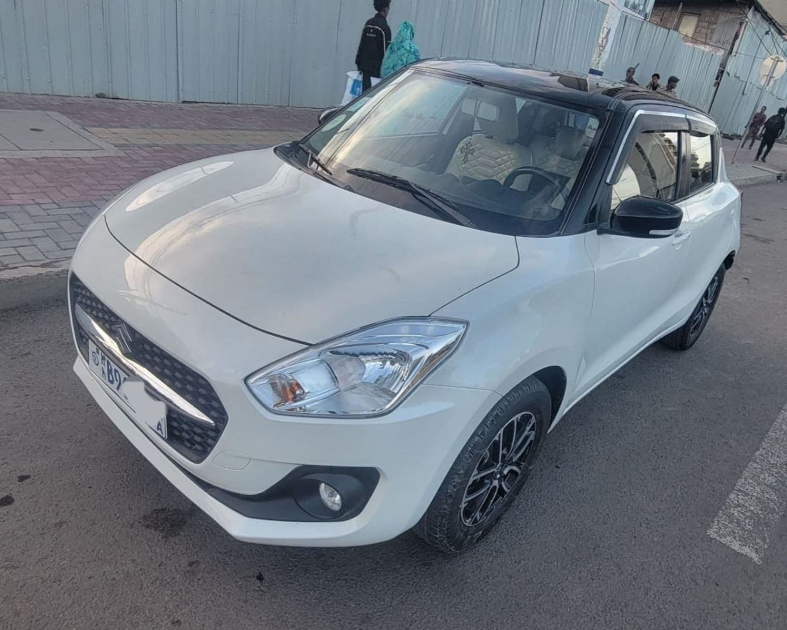2021 Suzuki Swift — photo 4