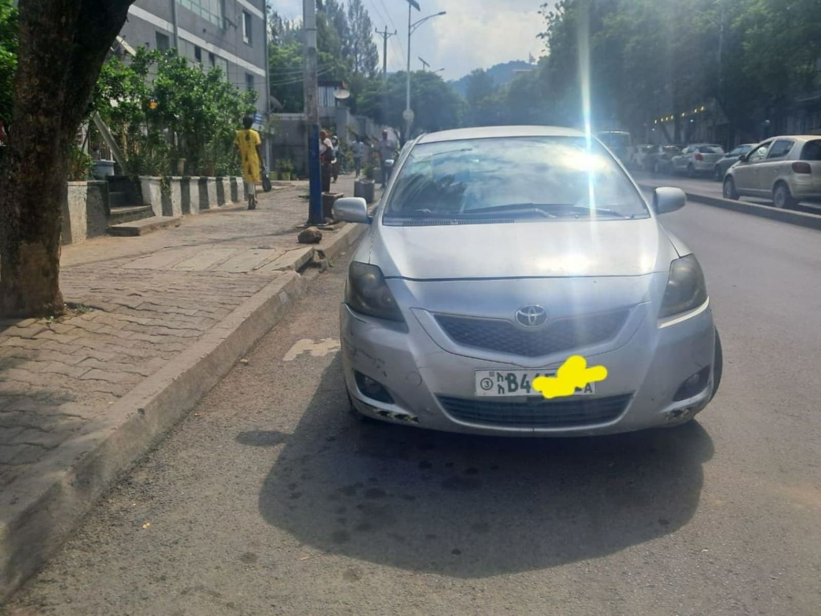 2010 Toyota Yaris Belta — photo 3