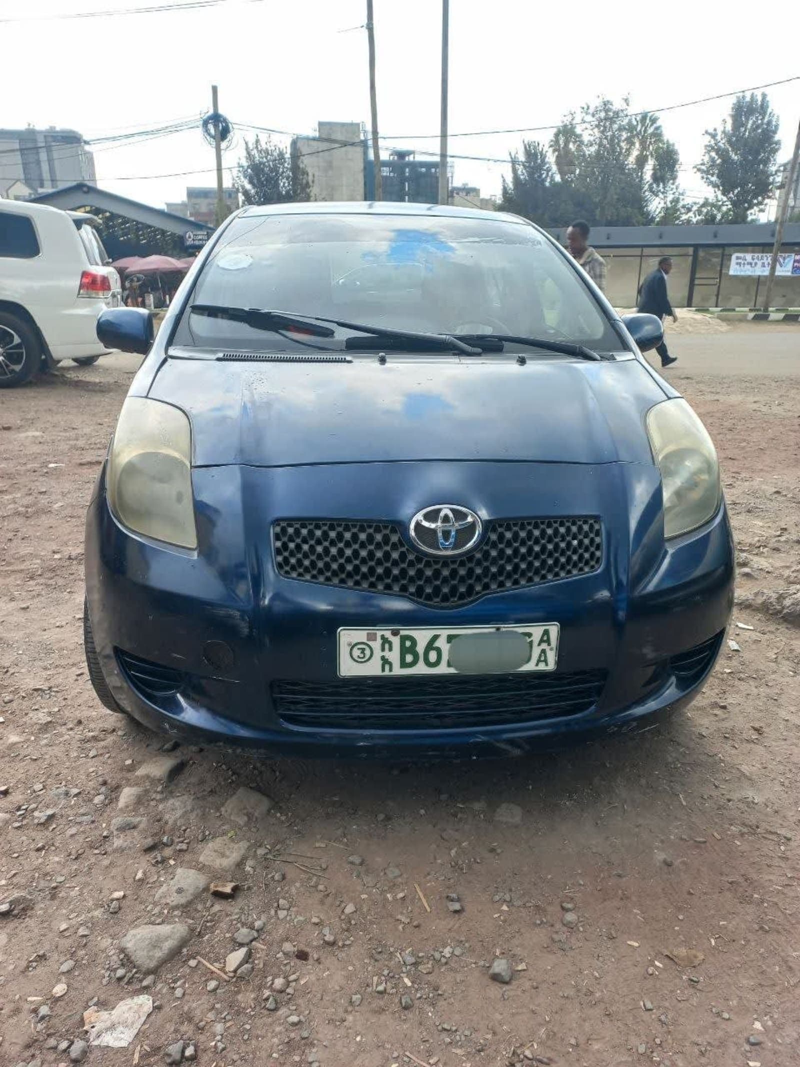 2007 Toyota Yaris Compact — photo 2
