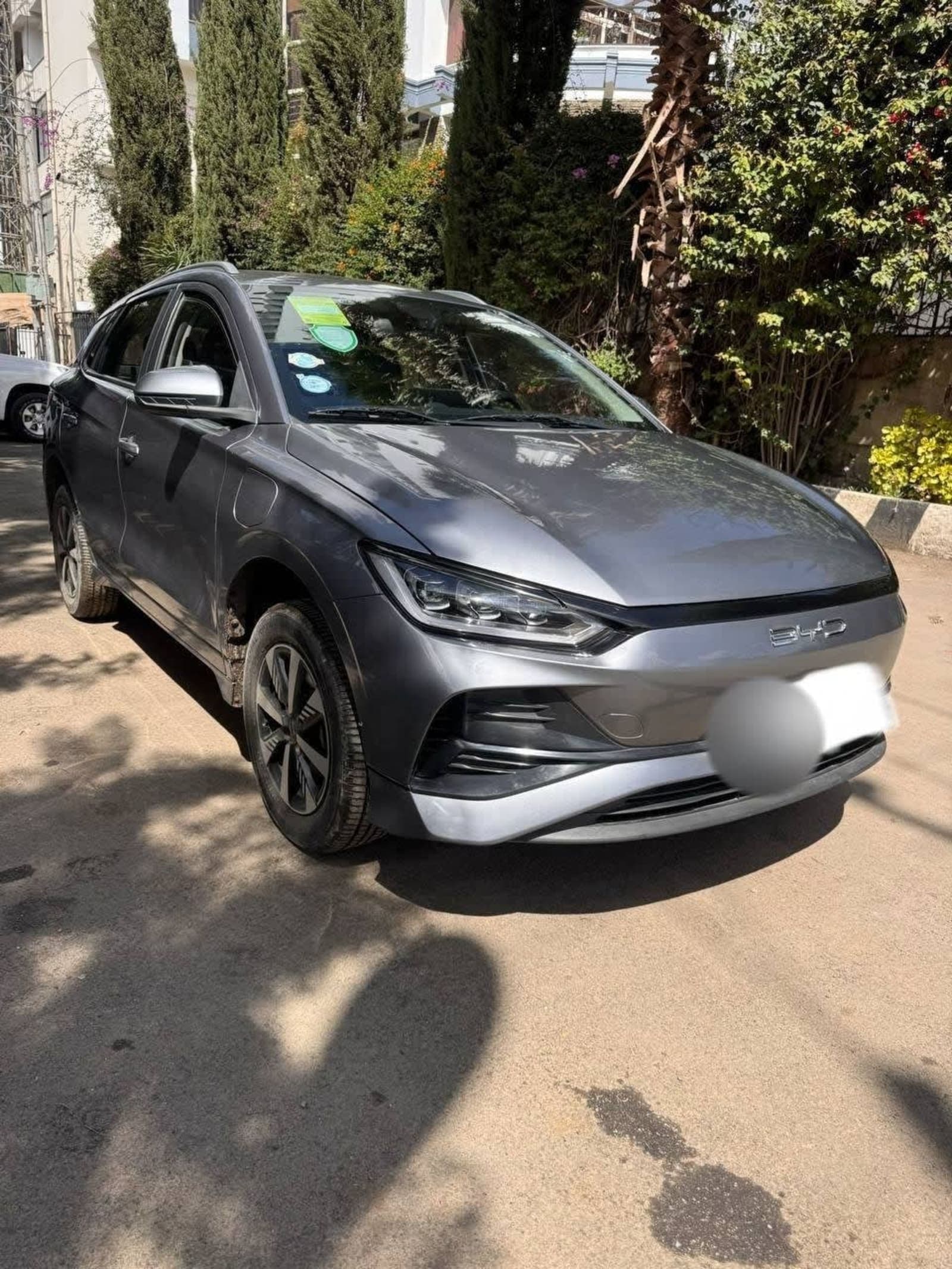 2025 BYD E2 — photo 2
