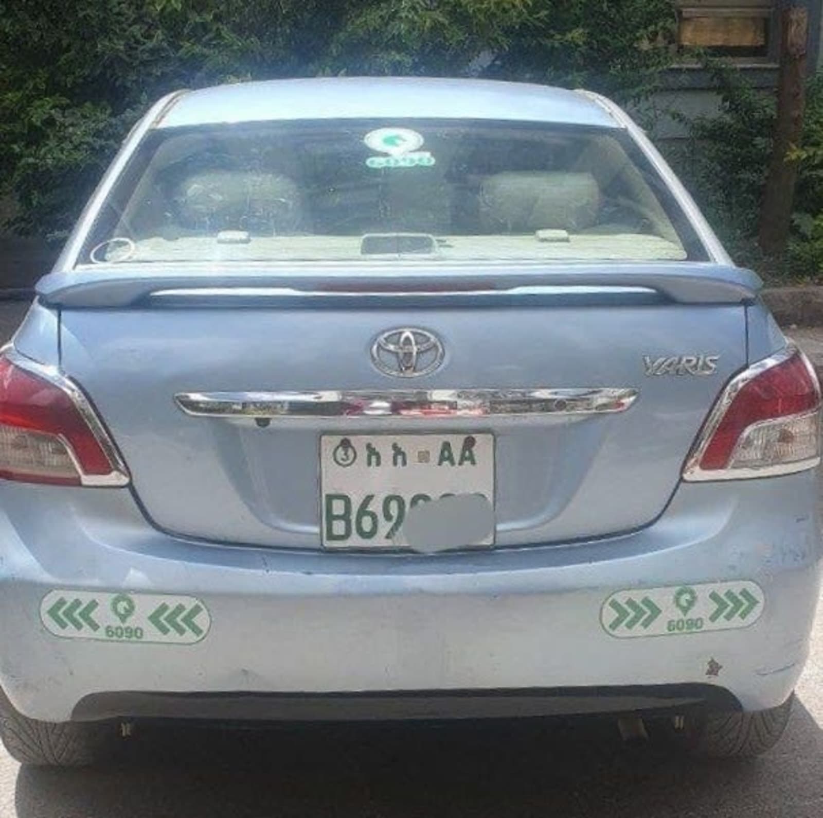 2008 Toyota Yaris Belta — photo 4