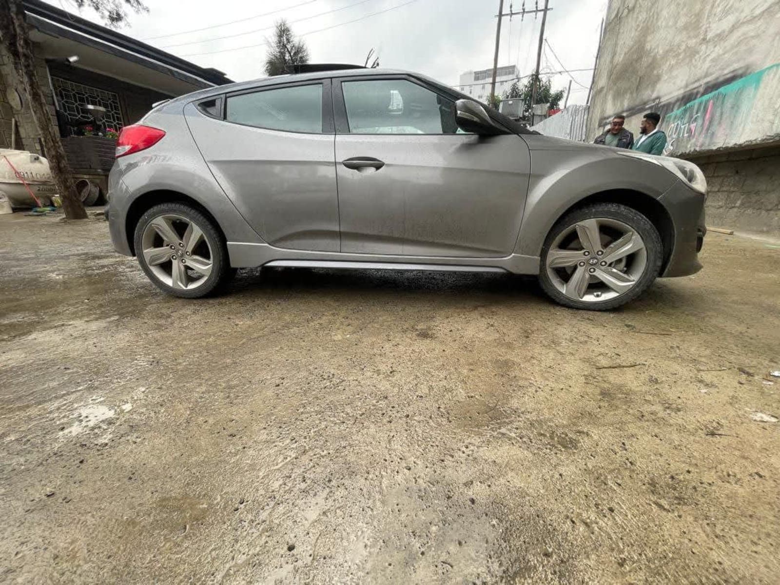 2012 Hyundai Veiostar